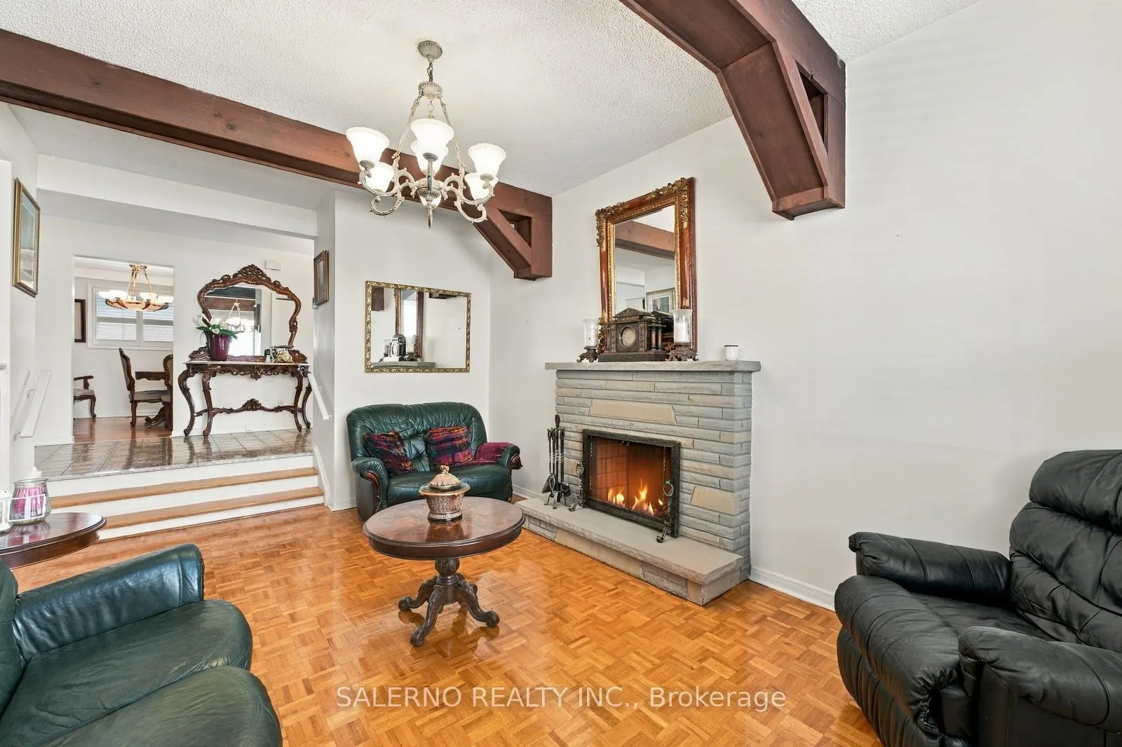 467 Woodbridge Avenue
