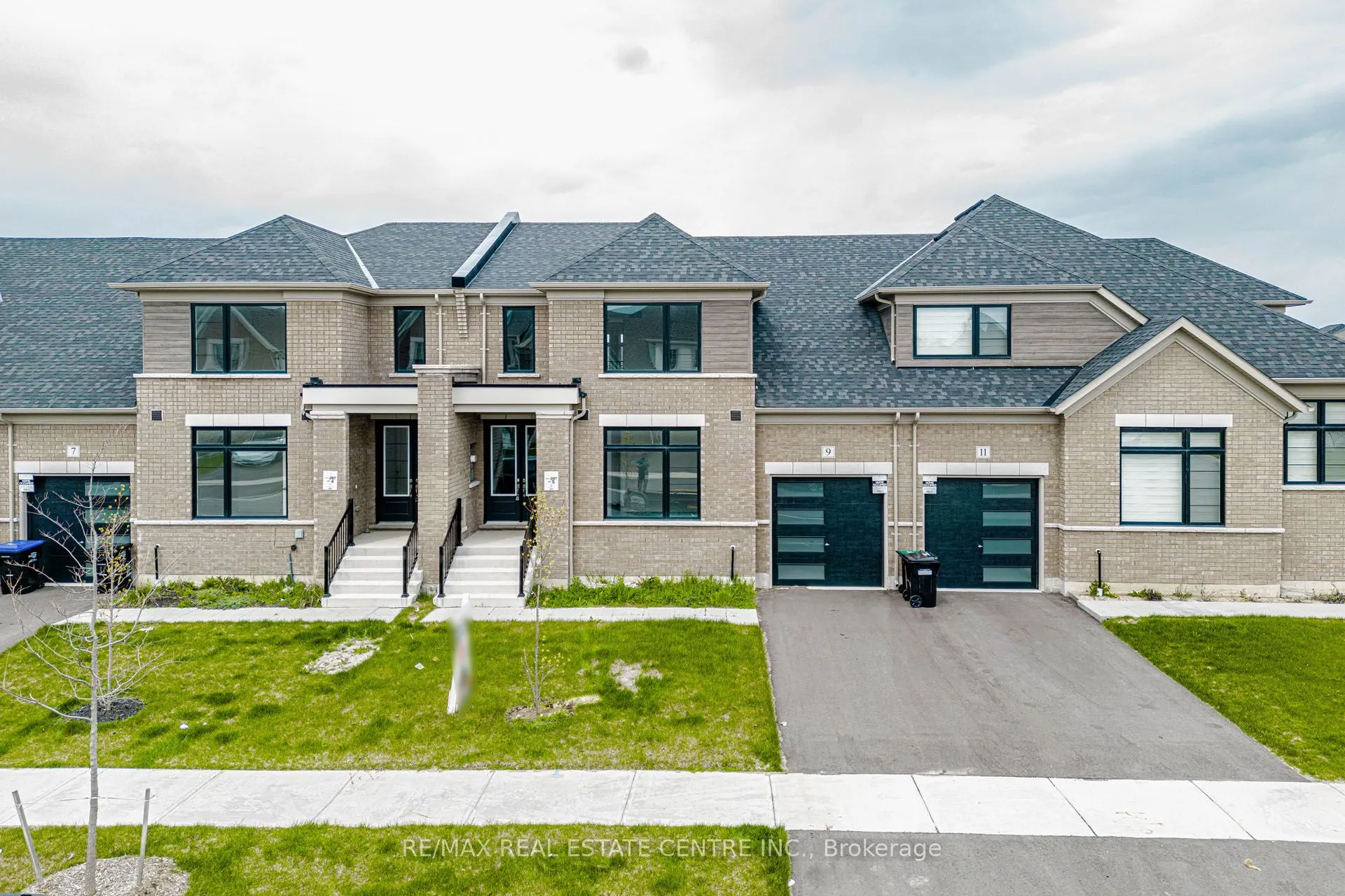 9 Mayapple Street