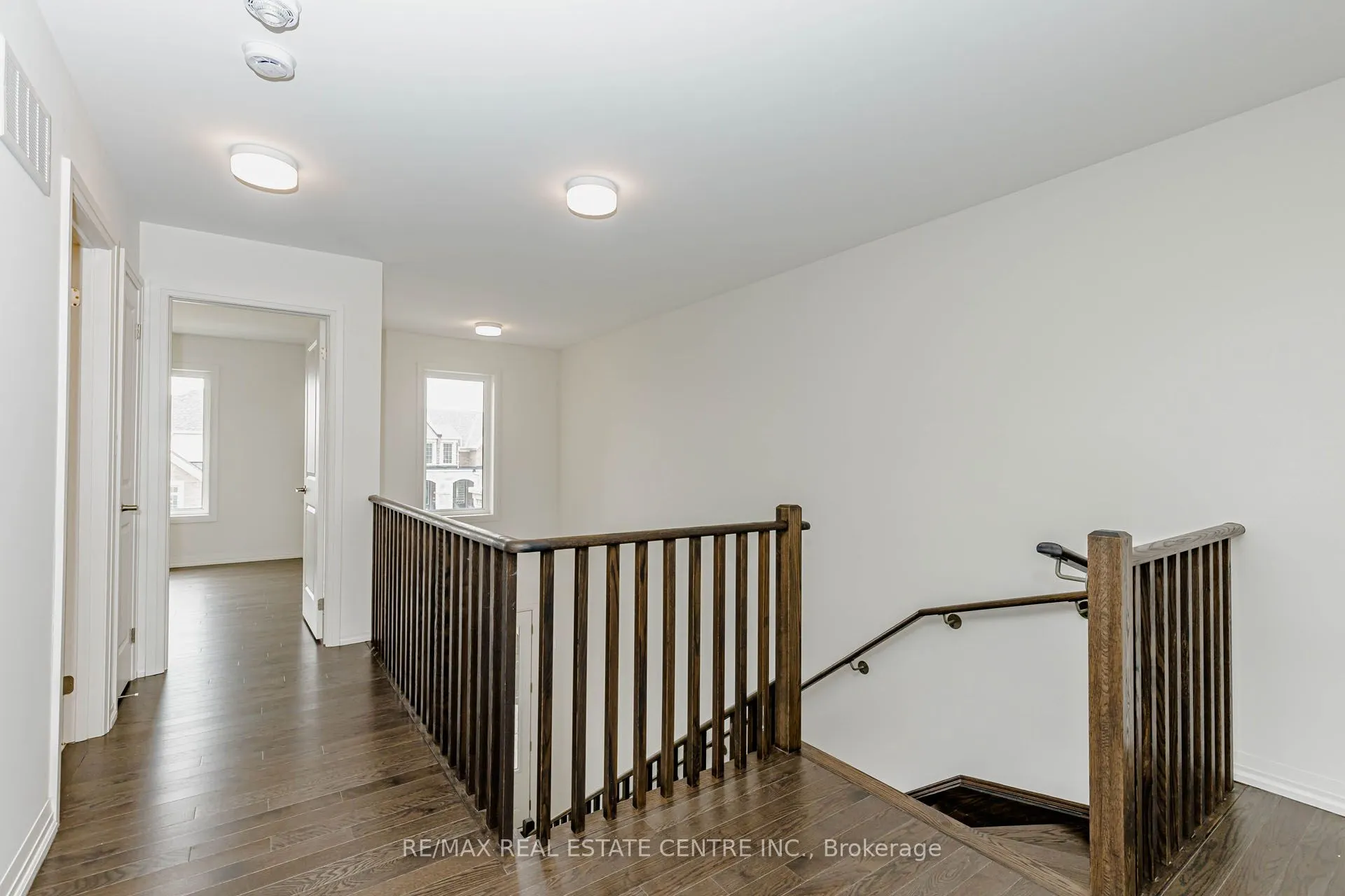 9 Mayapple Street