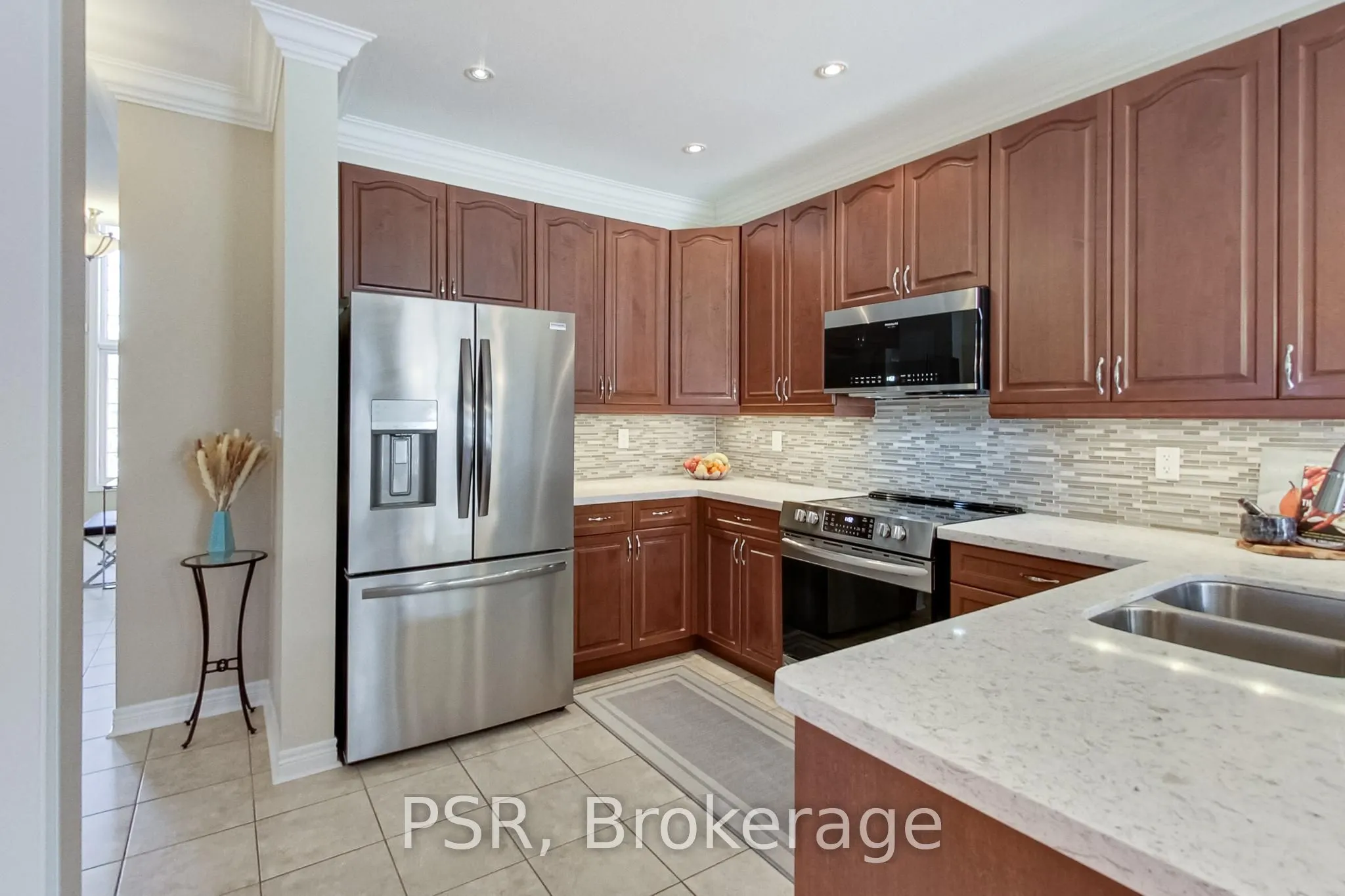 9 White Beach Crescent
