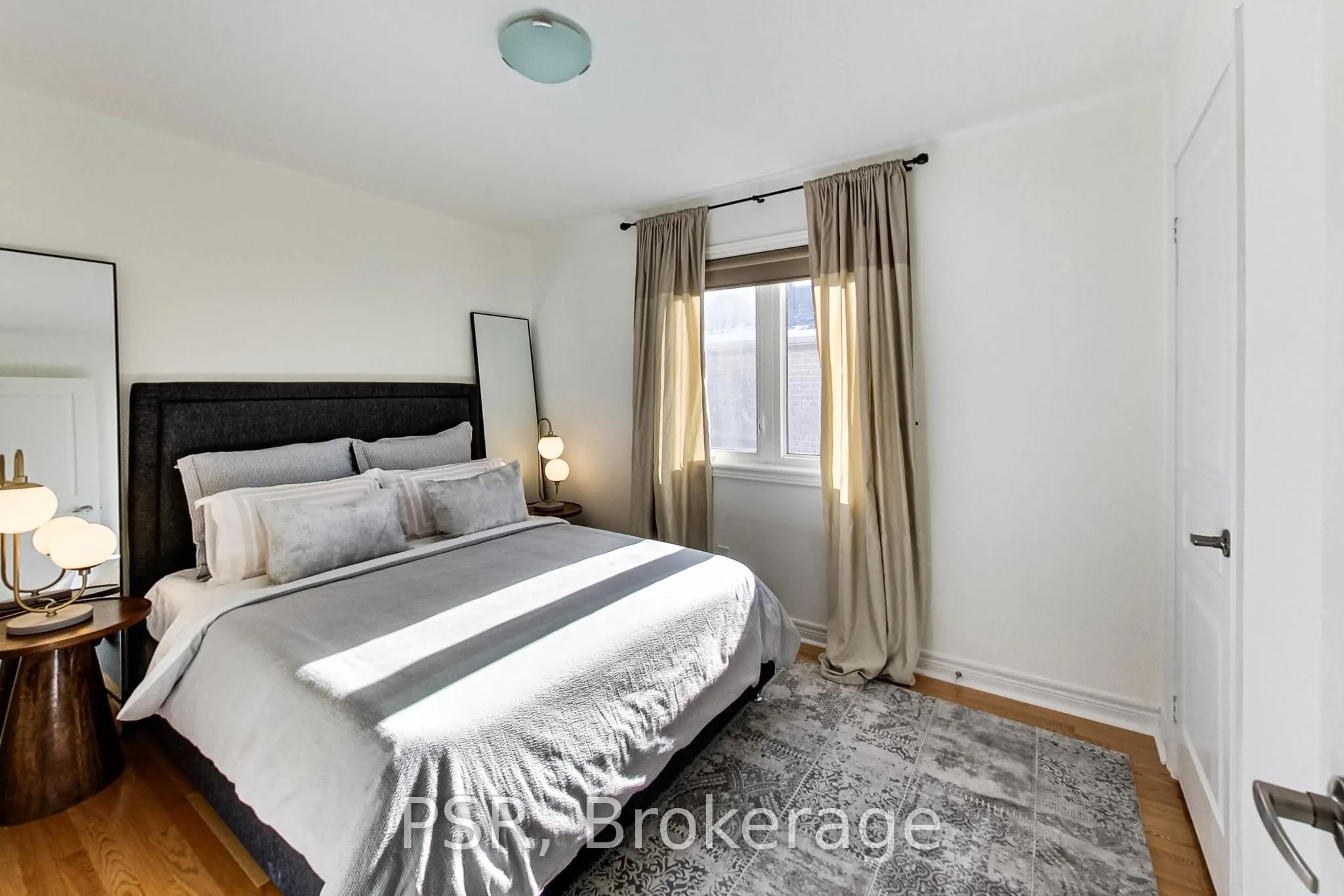 9 White Beach Crescent
