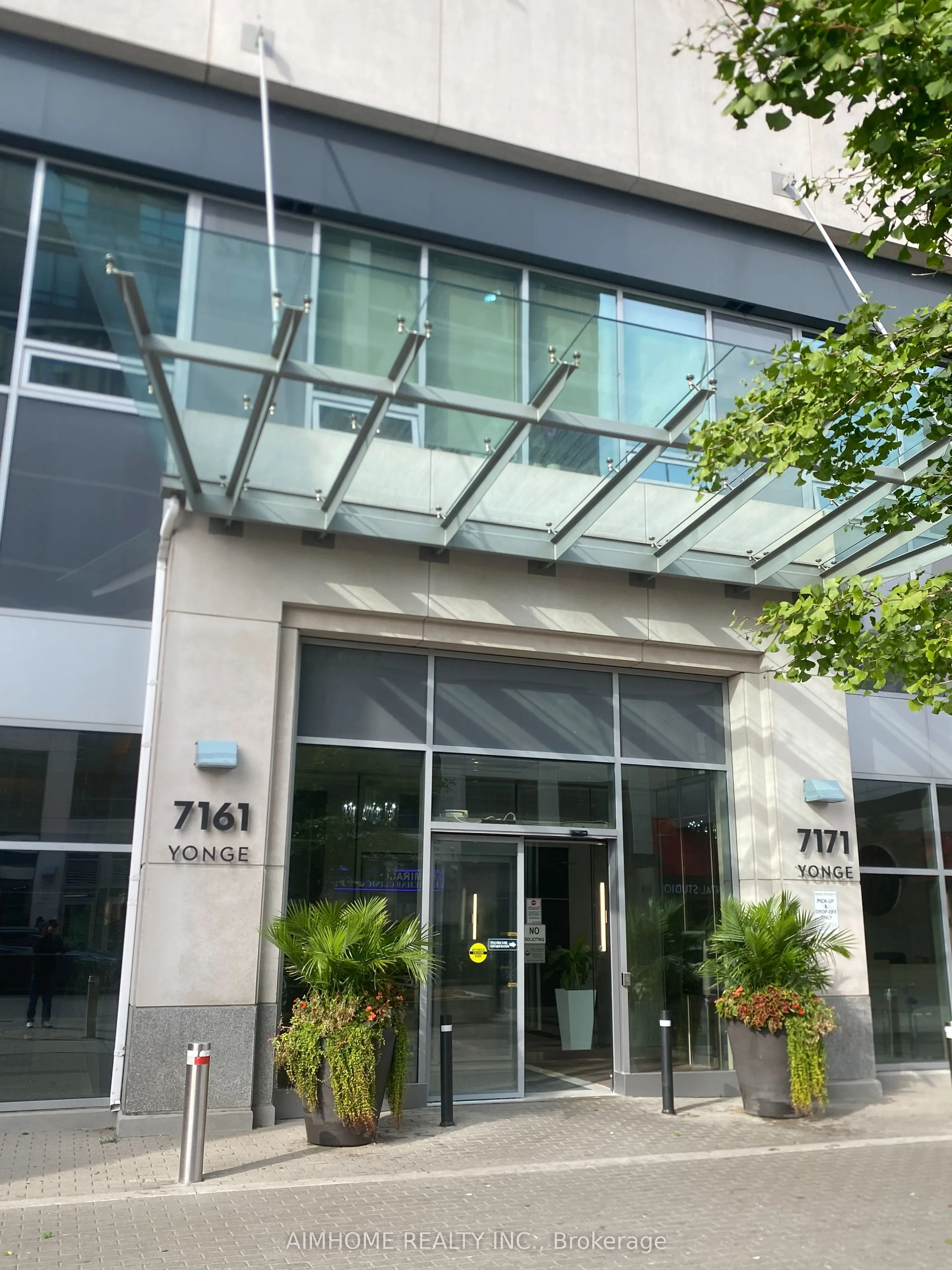 7171 Yonge Street E #1712