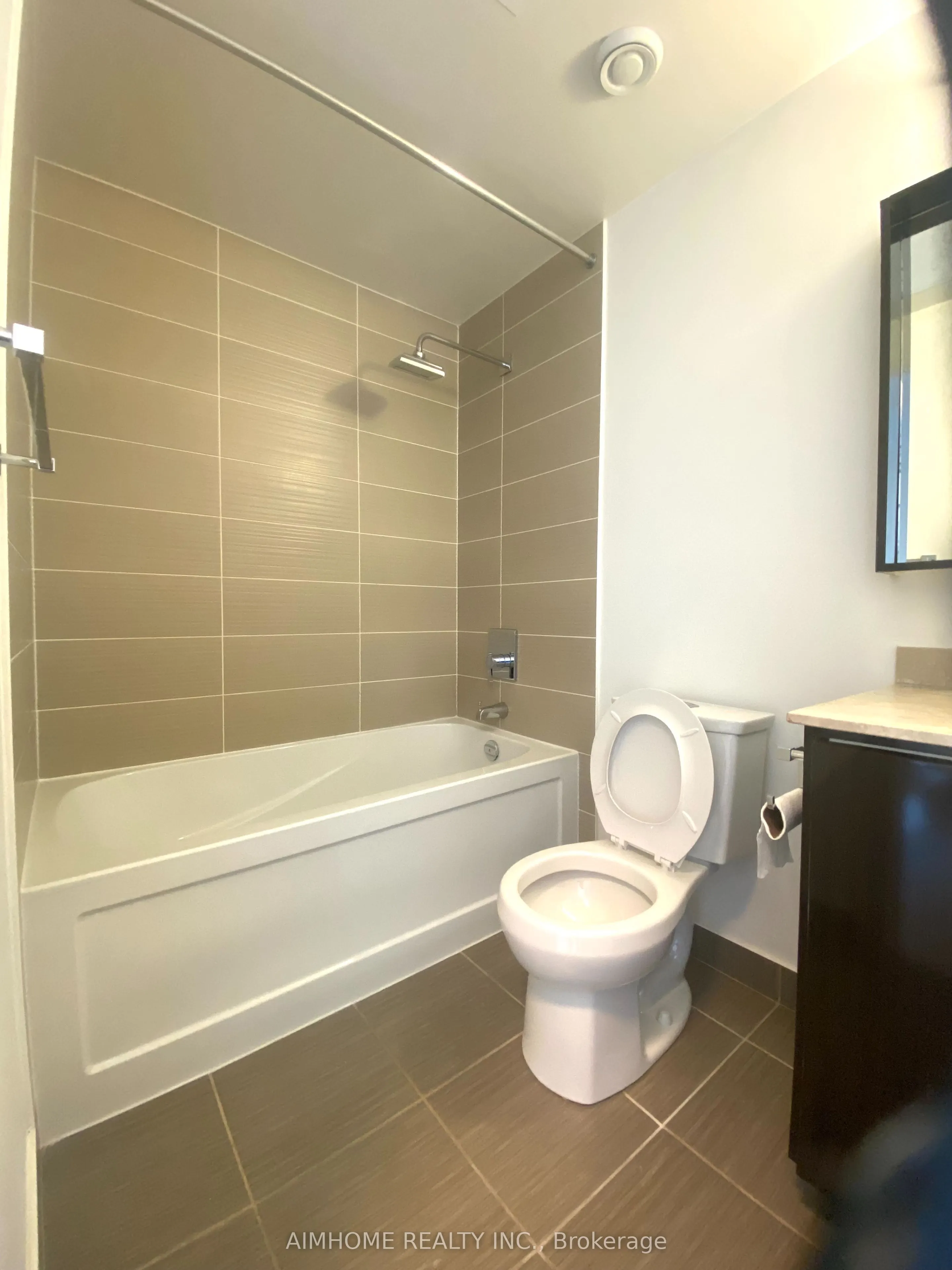 7171 Yonge Street E #1712