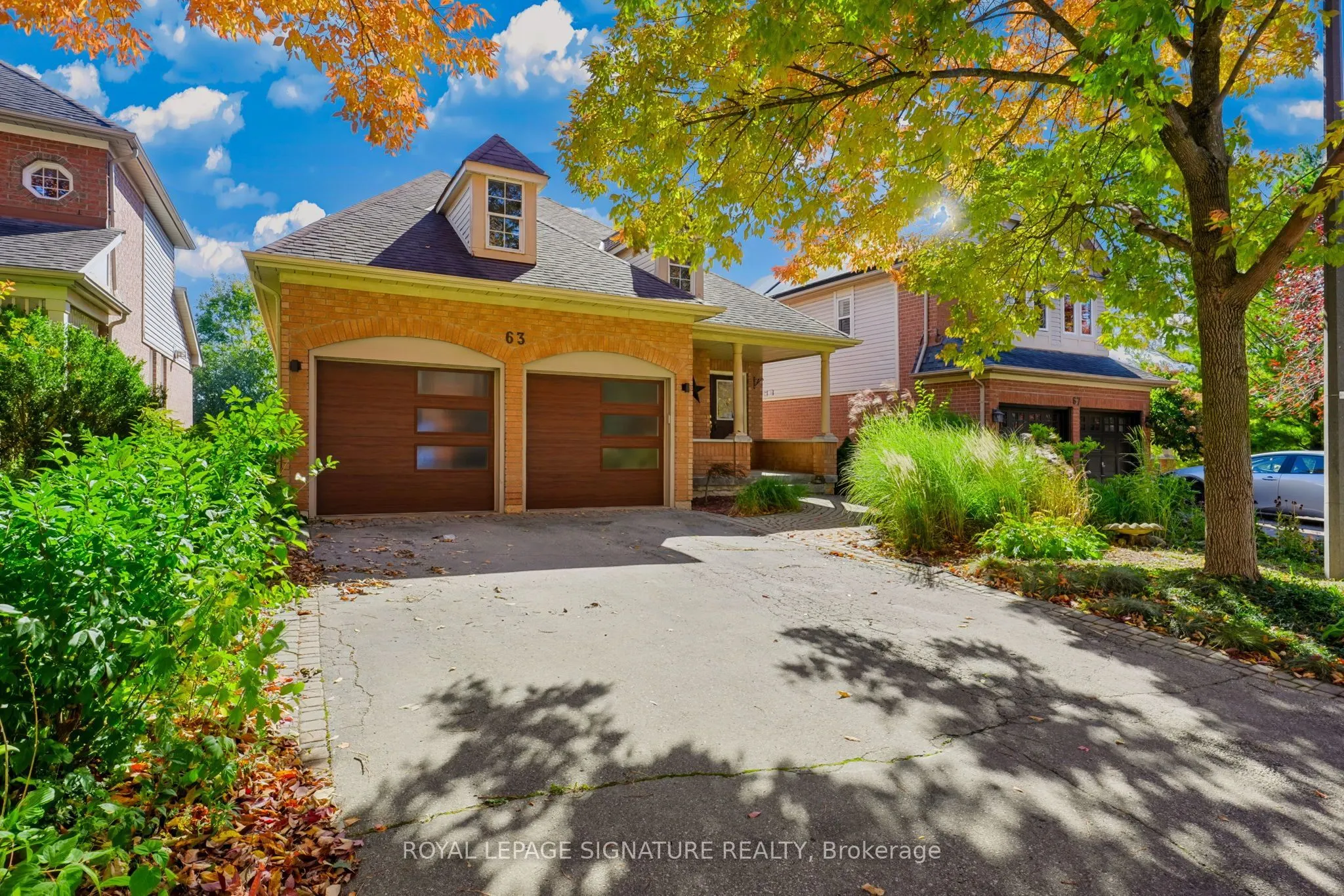 63 Woodroof Crescent
