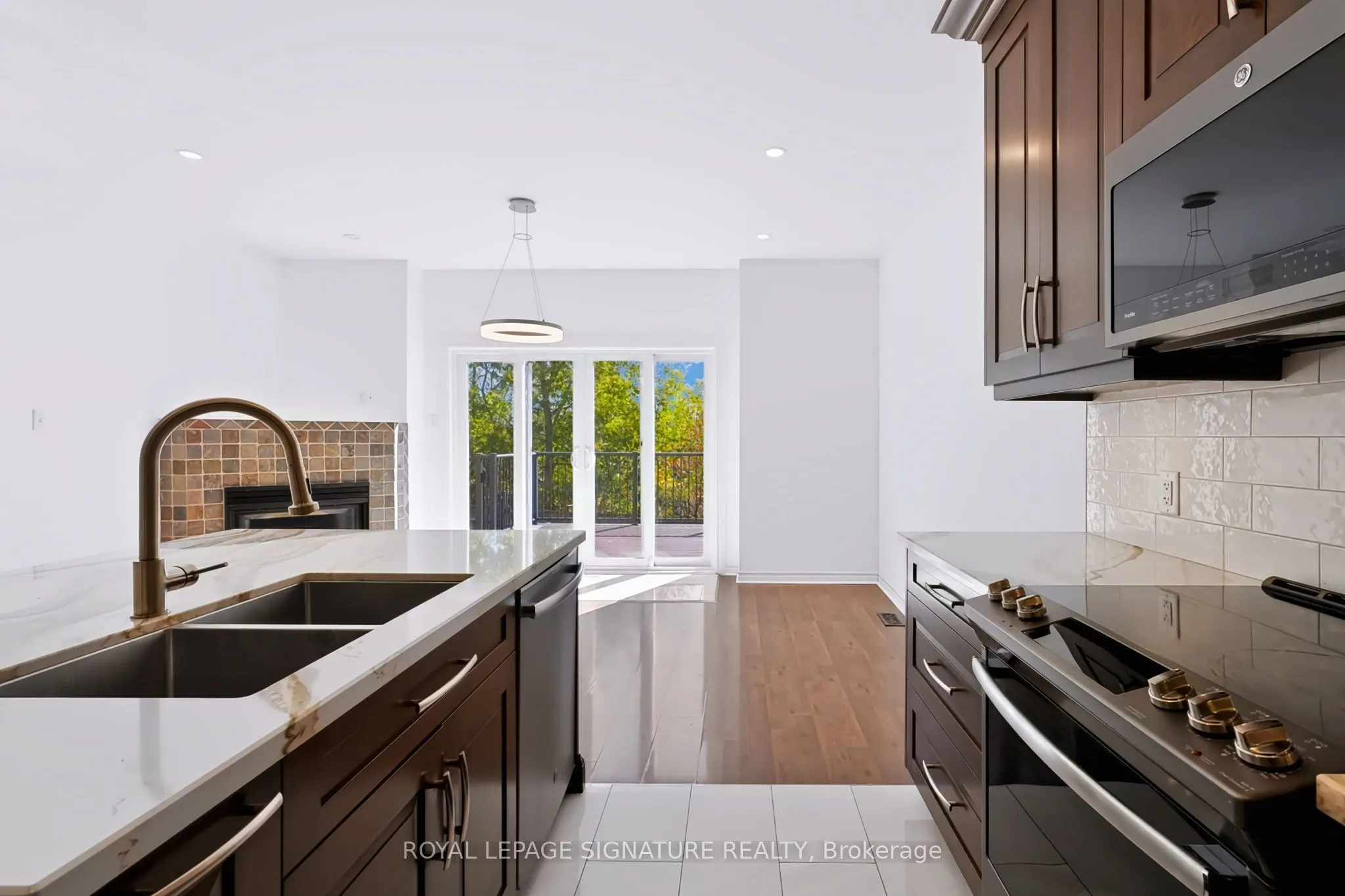 63 Woodroof Crescent
