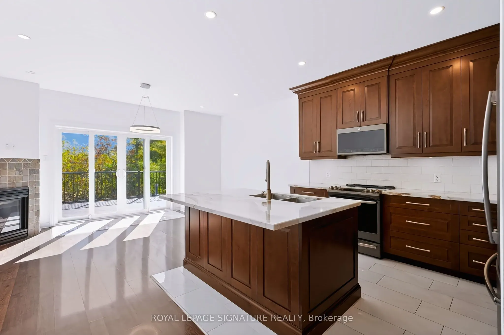 63 Woodroof Crescent