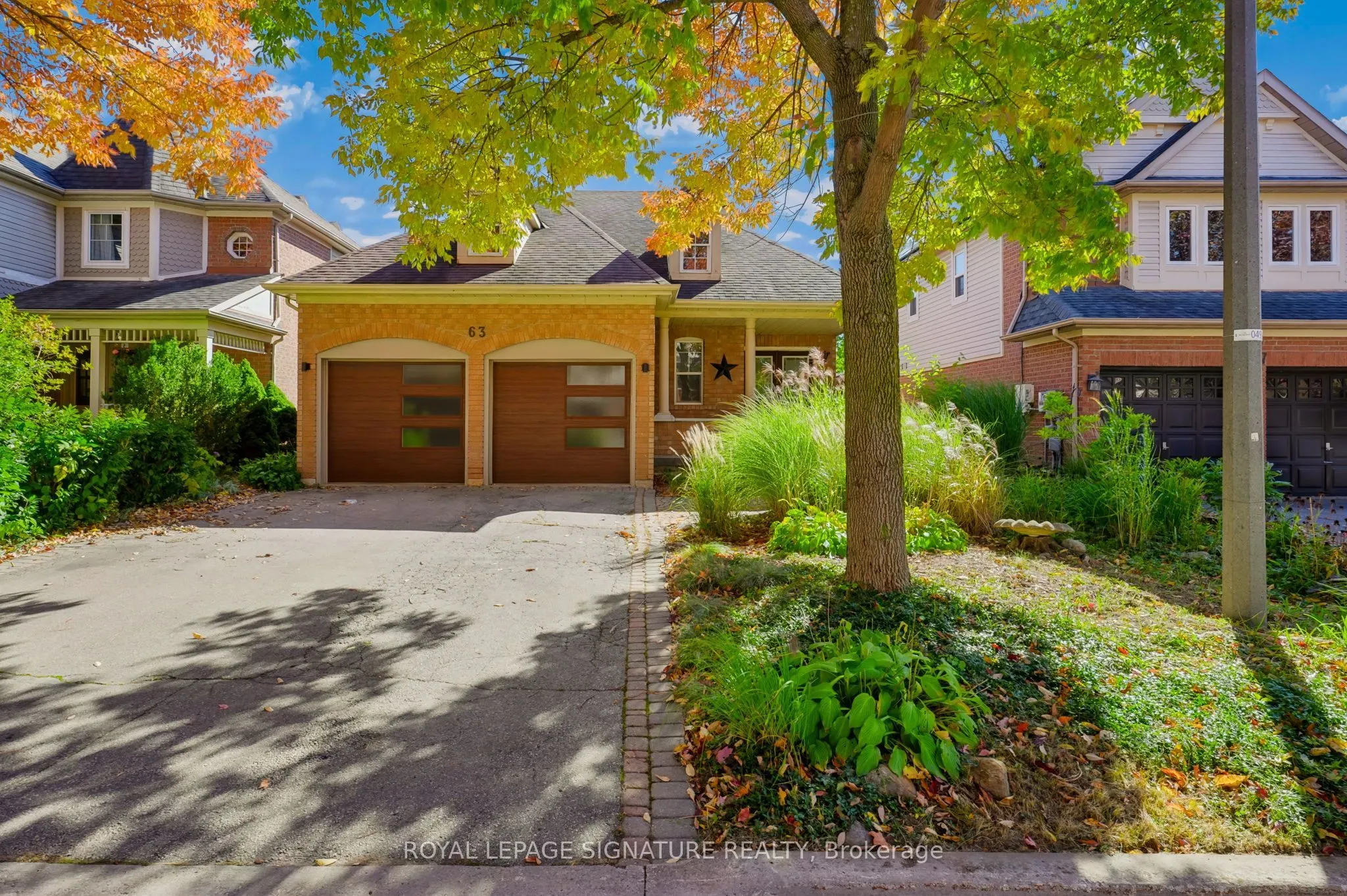 63 Woodroof Crescent