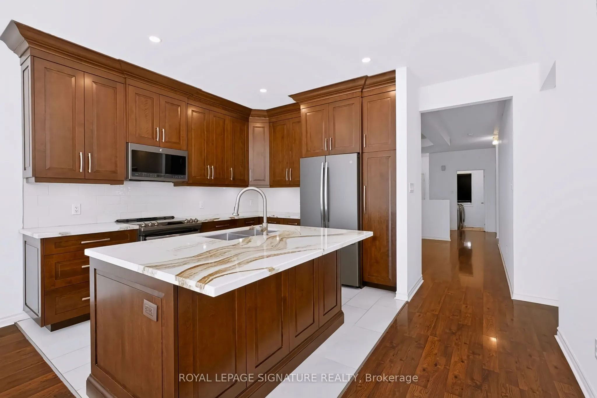 63 Woodroof Crescent