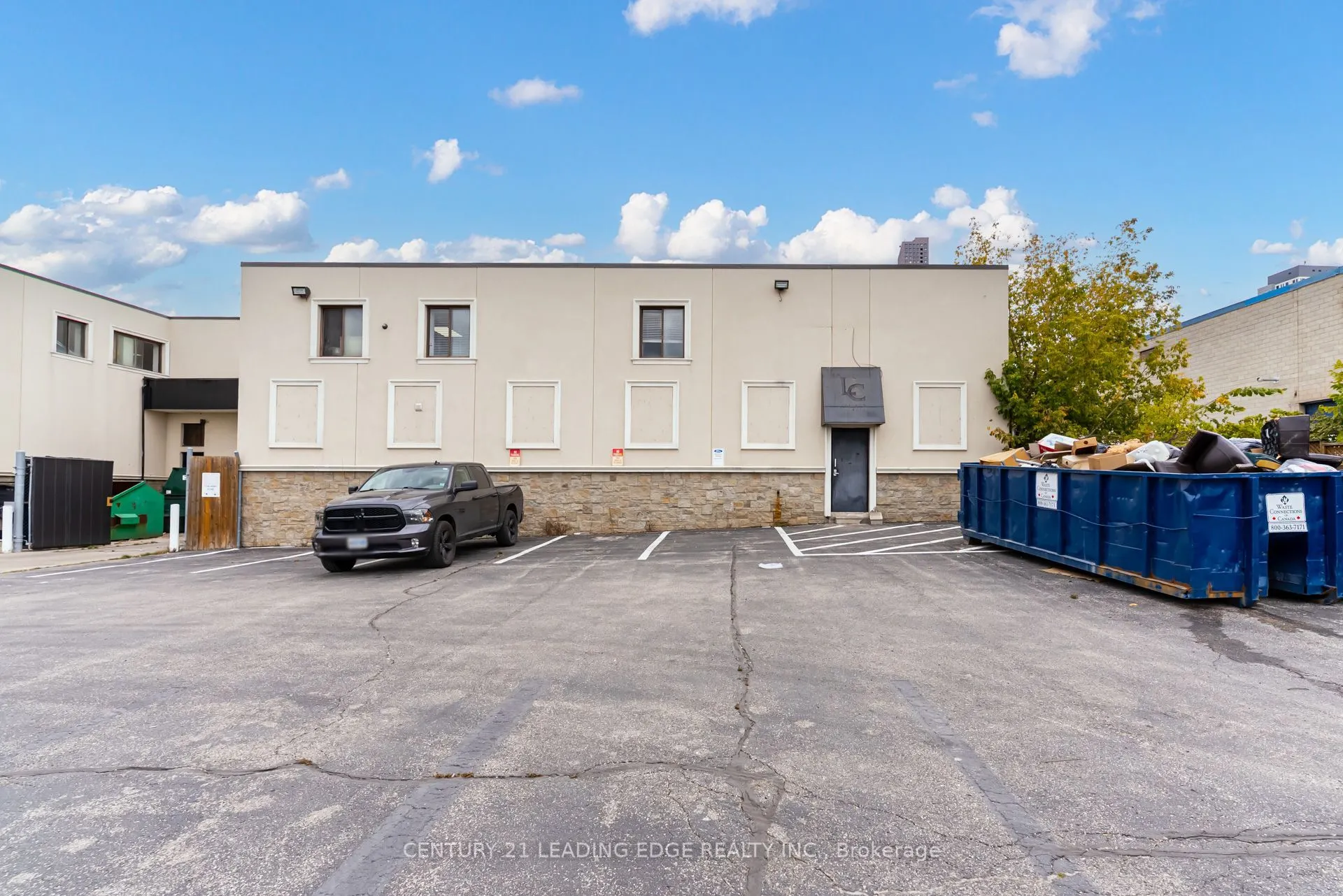 7601 Jane Street #2ND FLR