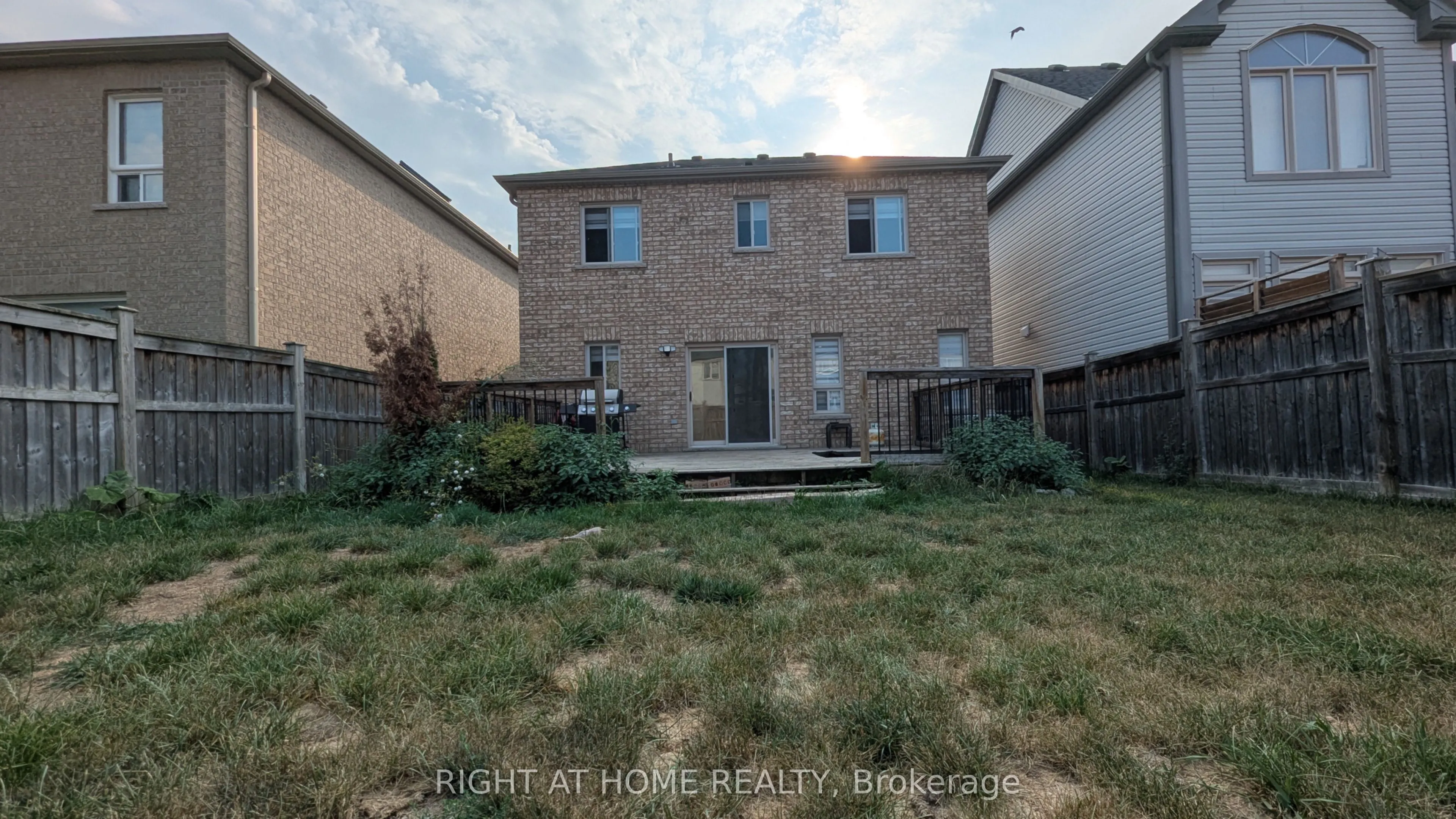 5 Faris Street #MAIN & UPPER