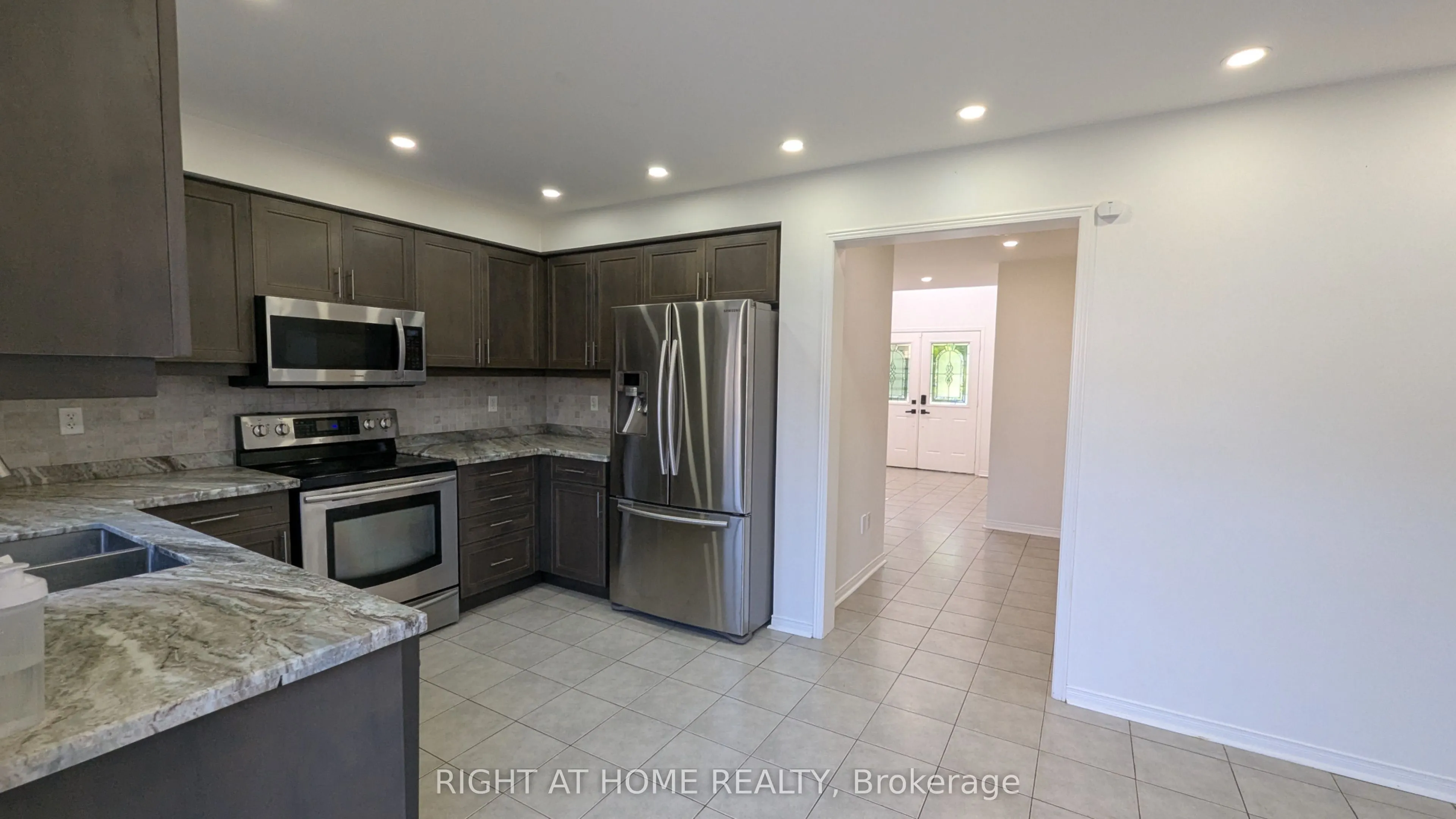 5 Faris Street #MAIN & UPPER