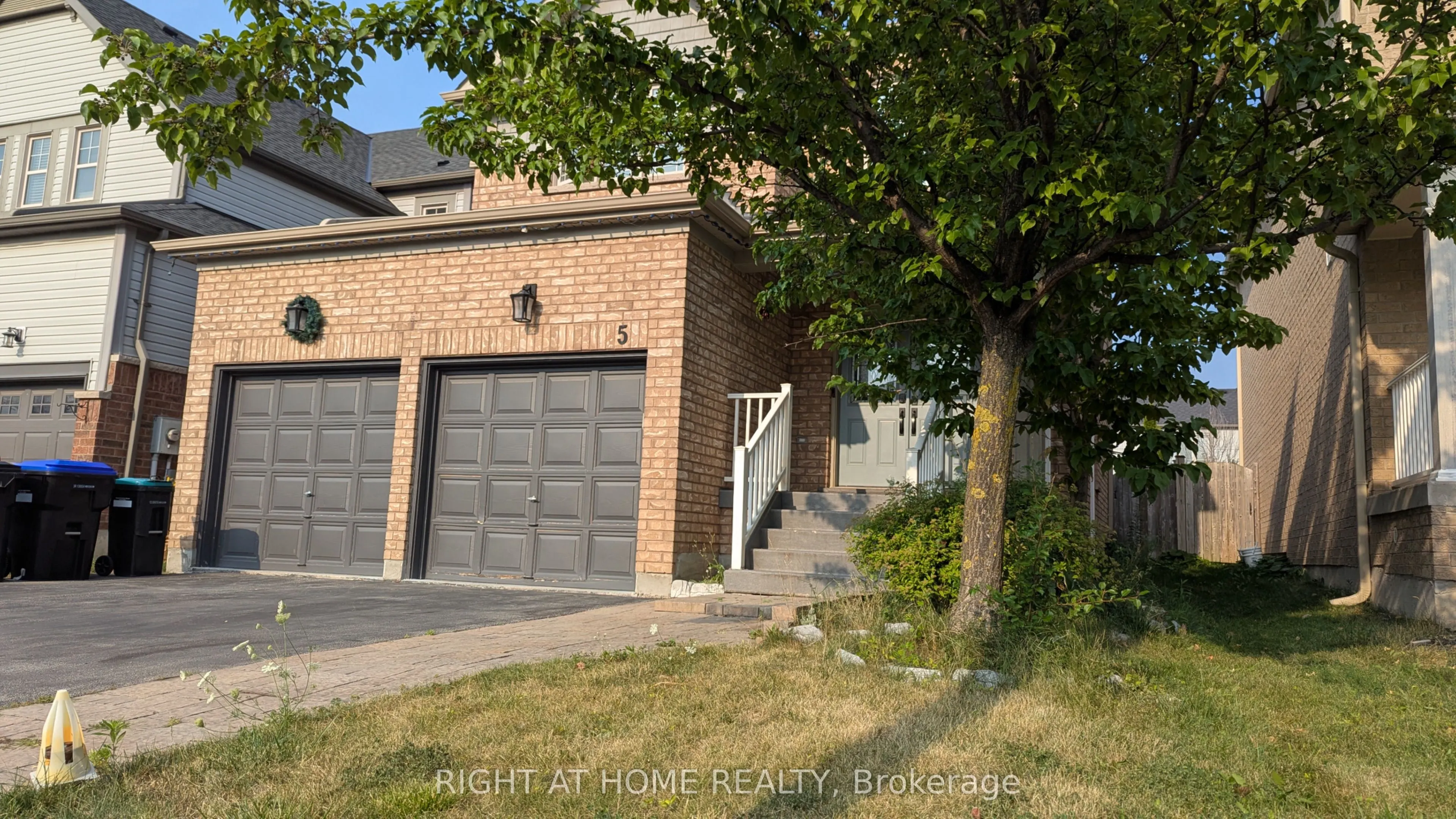 5 Faris Street #MAIN & UPPER