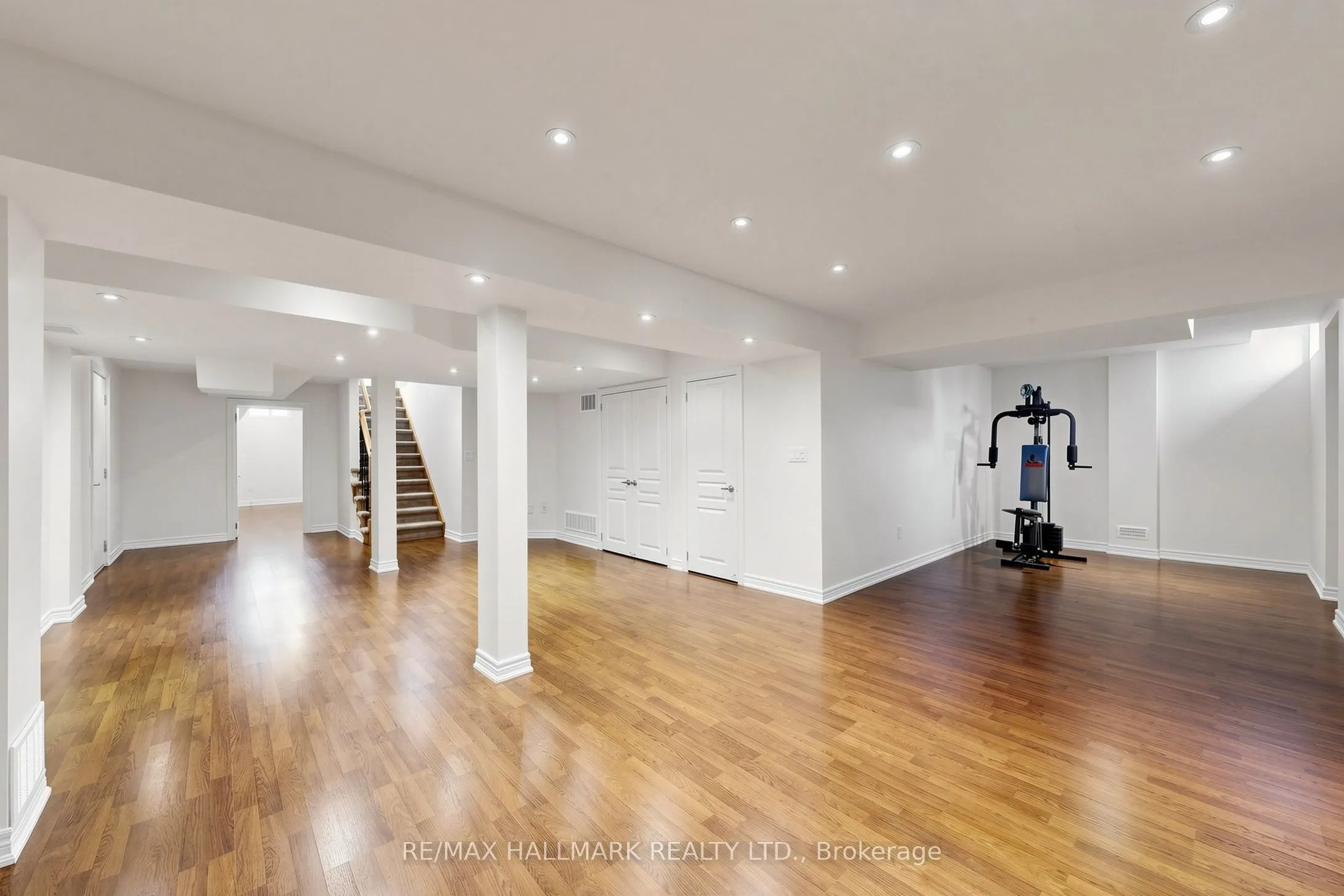 1 Bassview Court