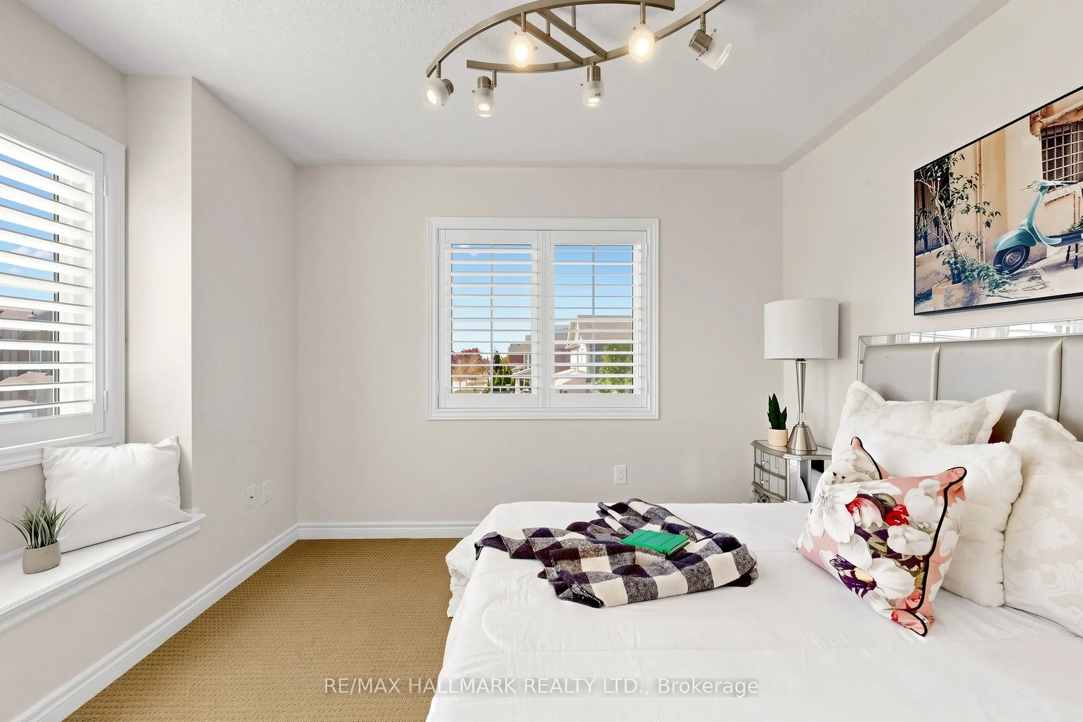 1 Bassview Court