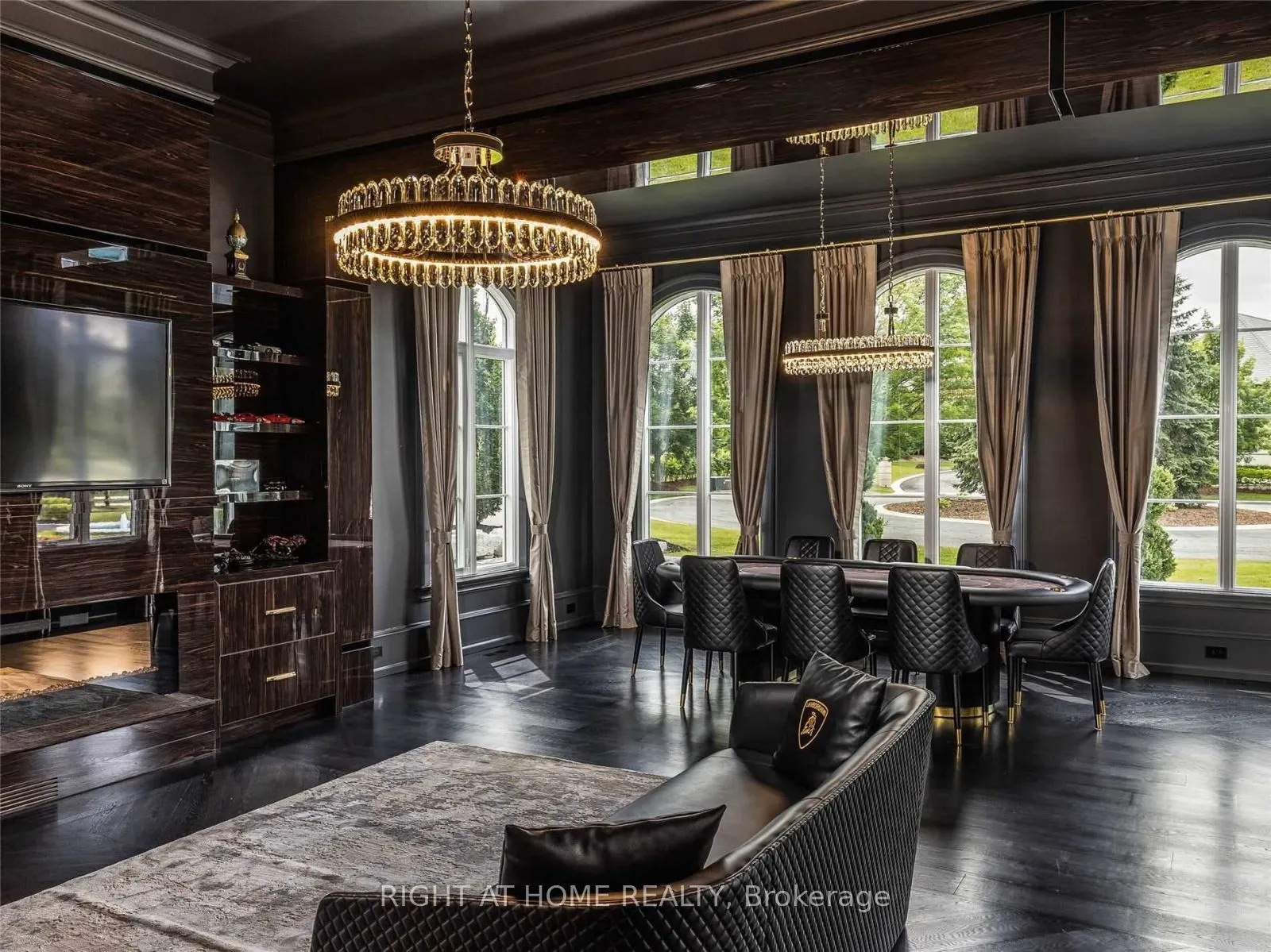 16 Sirona's Lane