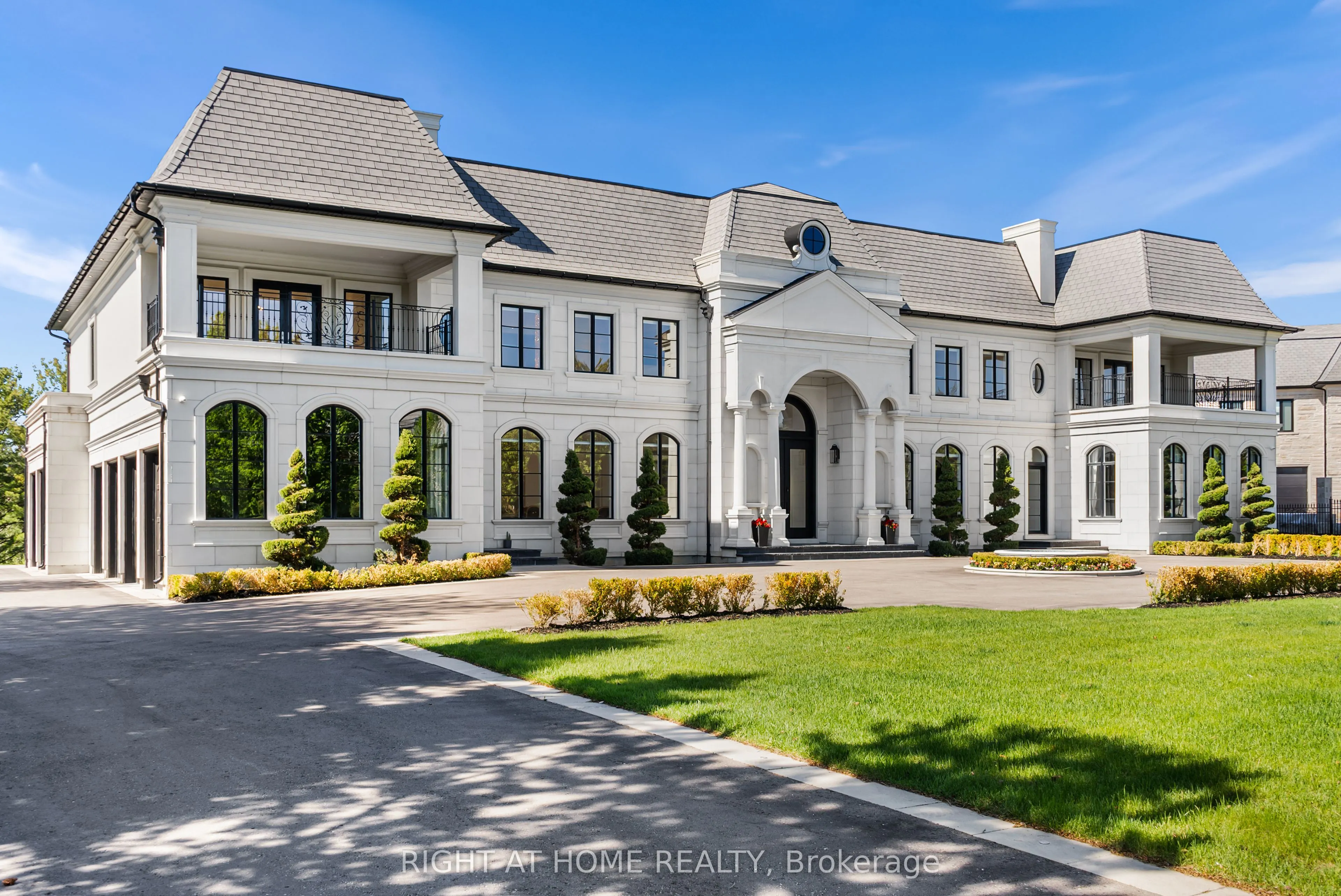 16 Sirona's Lane