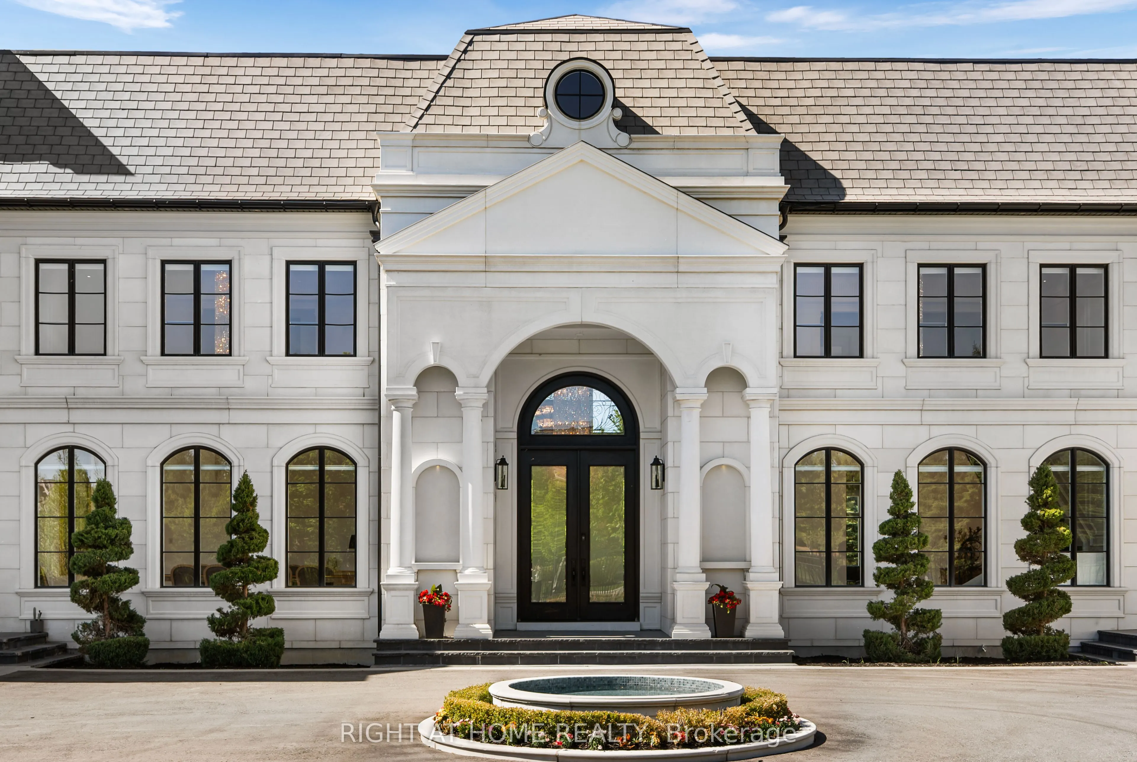 16 Sirona's Lane