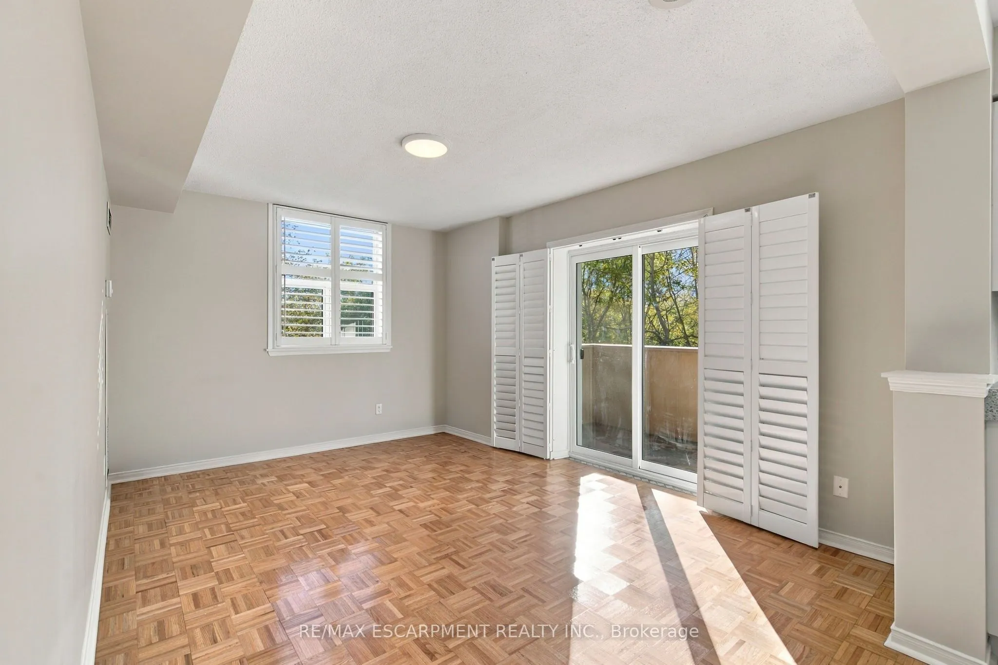 7373 Martingrove Road #223