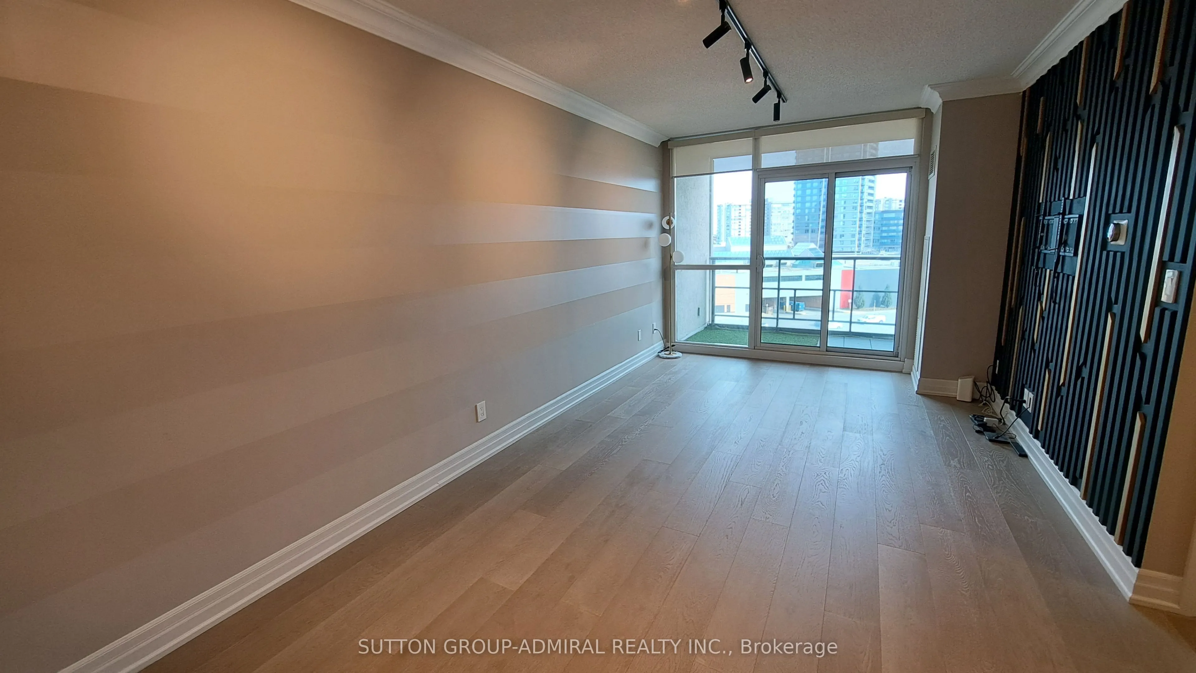 88 Promenade Circle ##704
