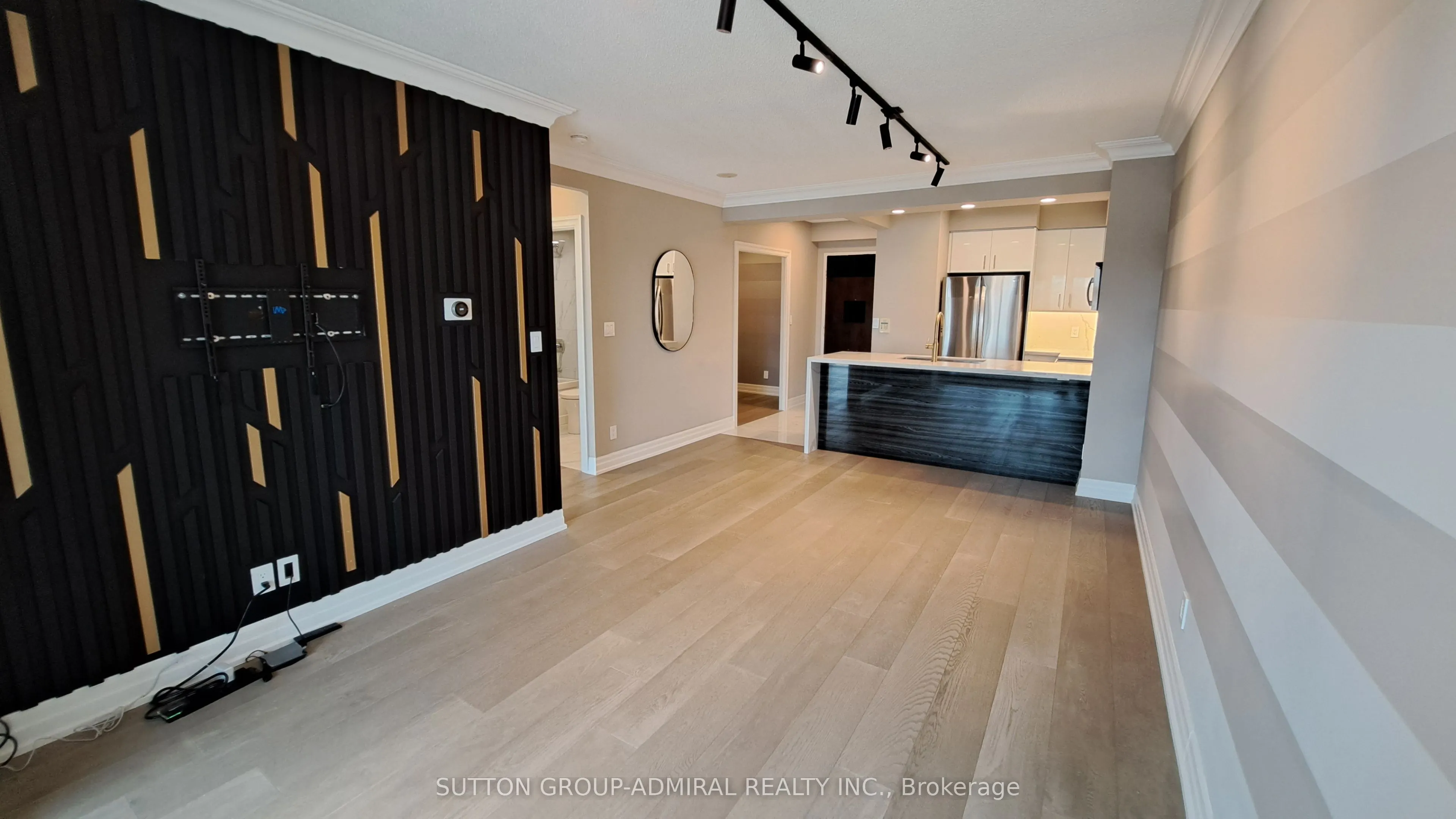 88 Promenade Circle ##704