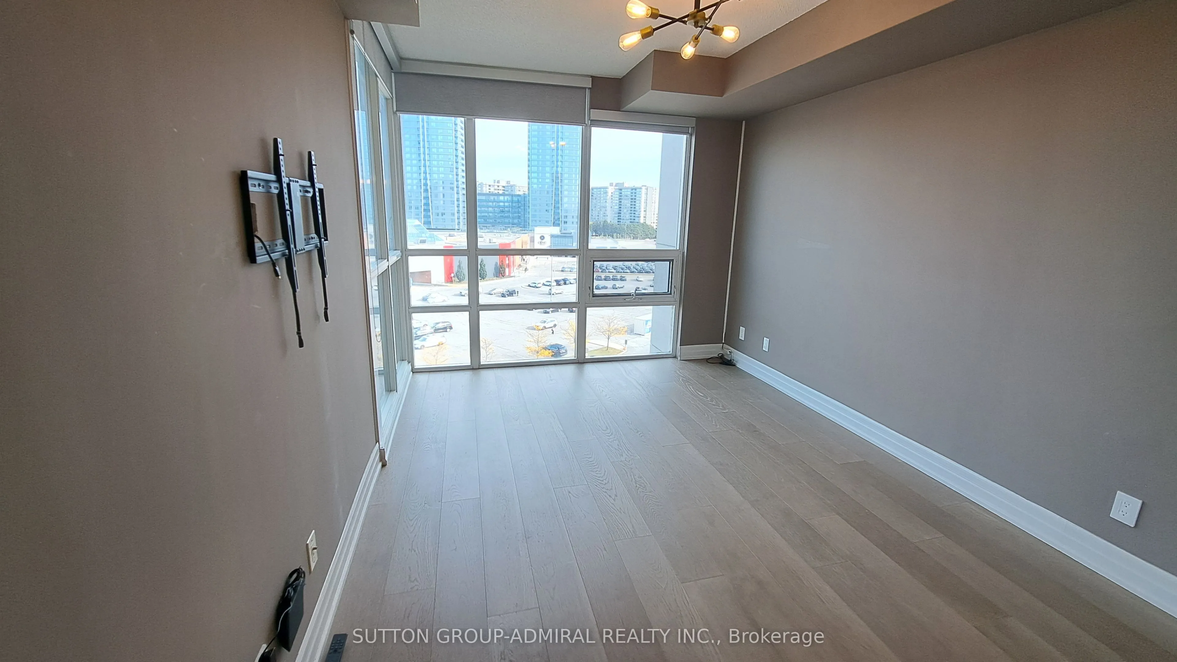 88 Promenade Circle ##704