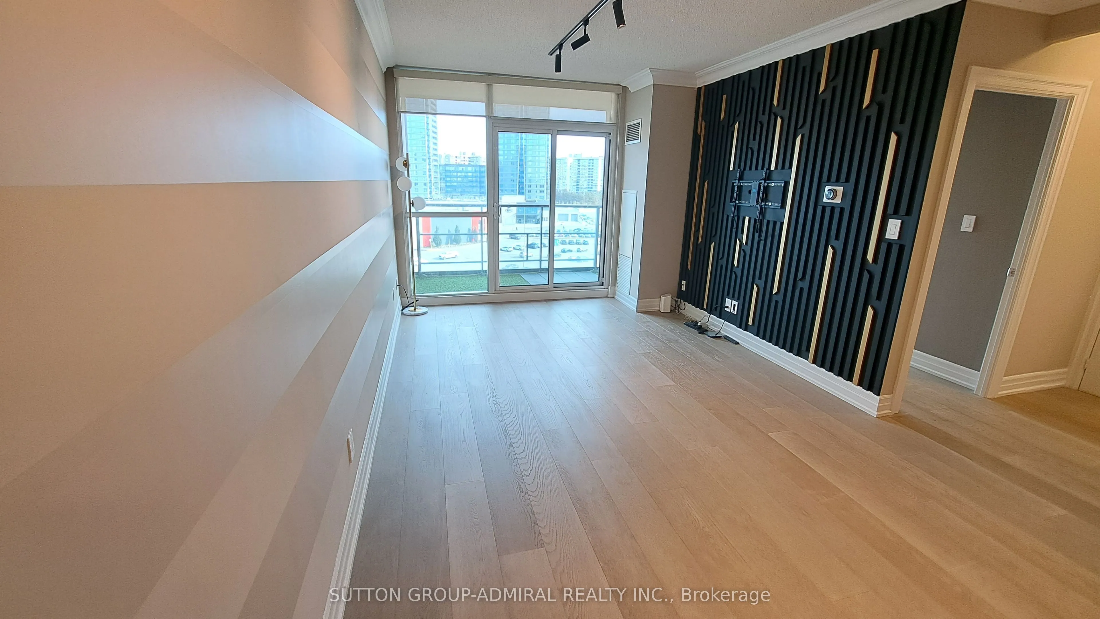 88 Promenade Circle ##704