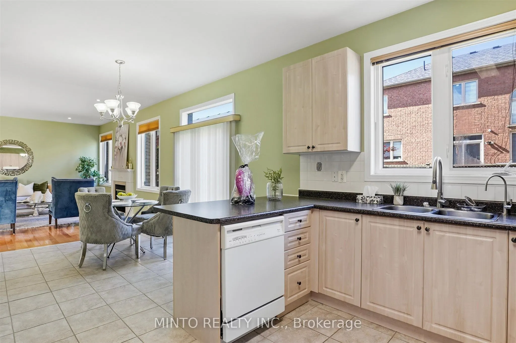 64 Willow Heights Boulevard