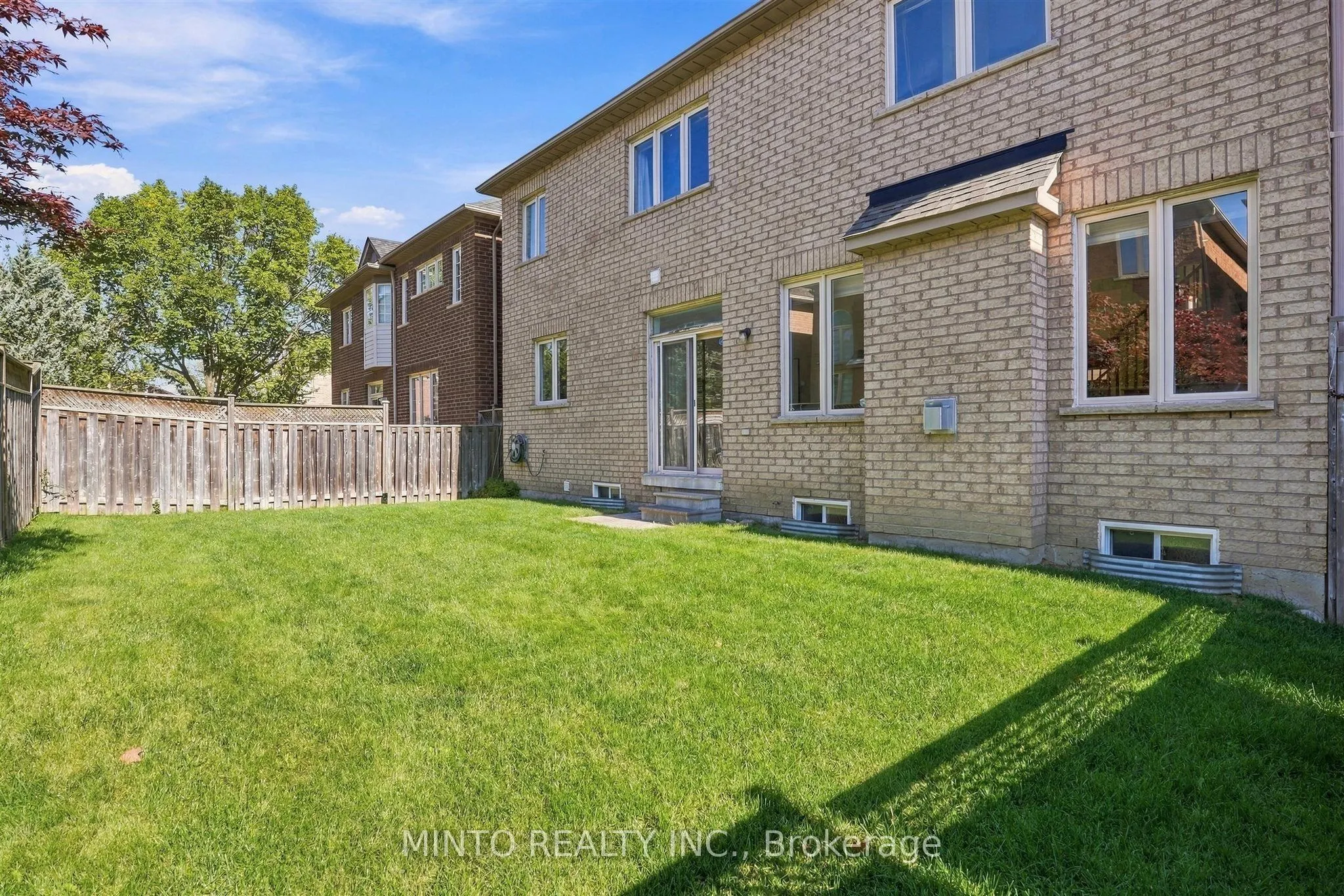64 Willow Heights Boulevard