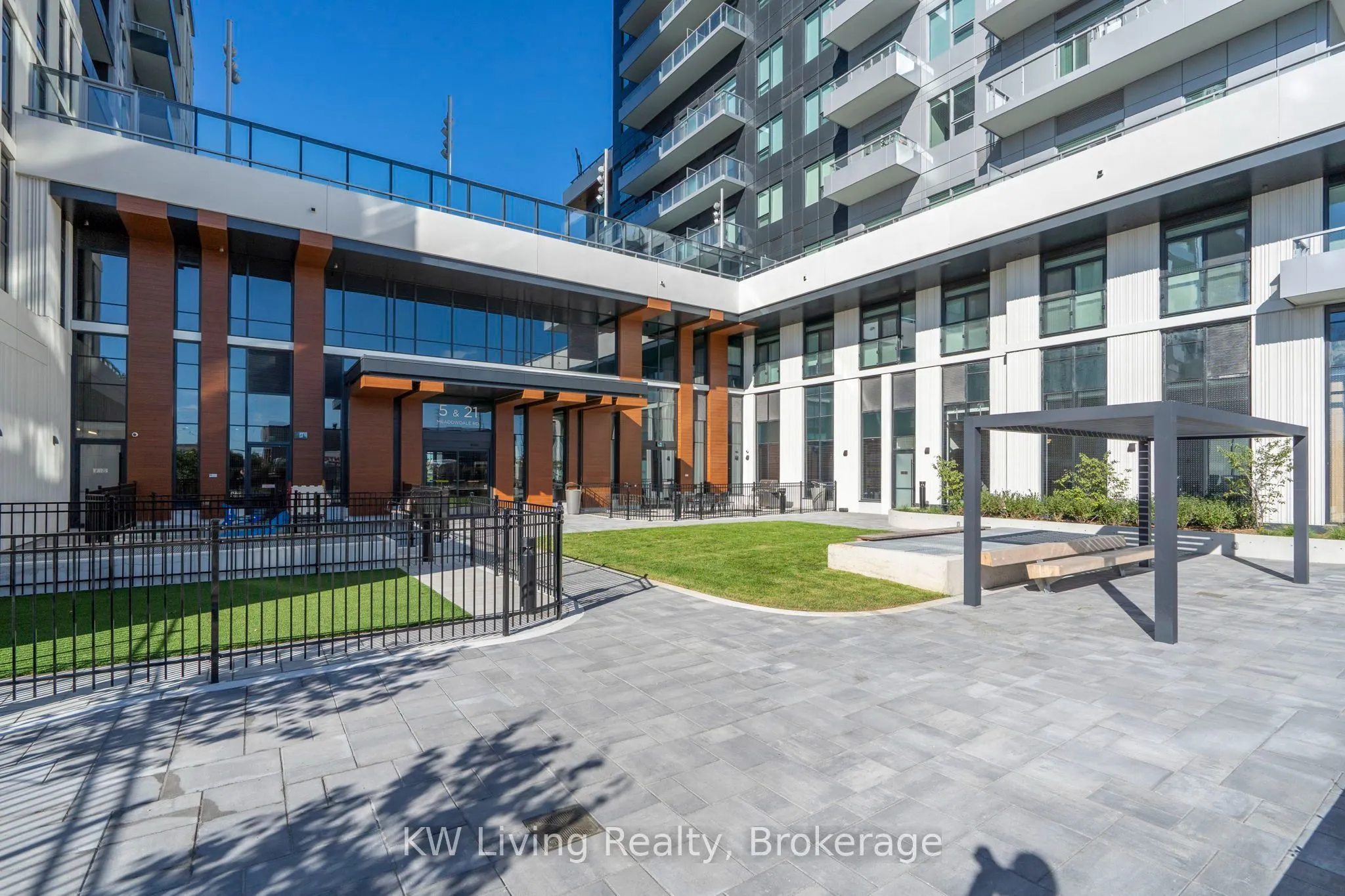 5 Meadowdale Road #1304