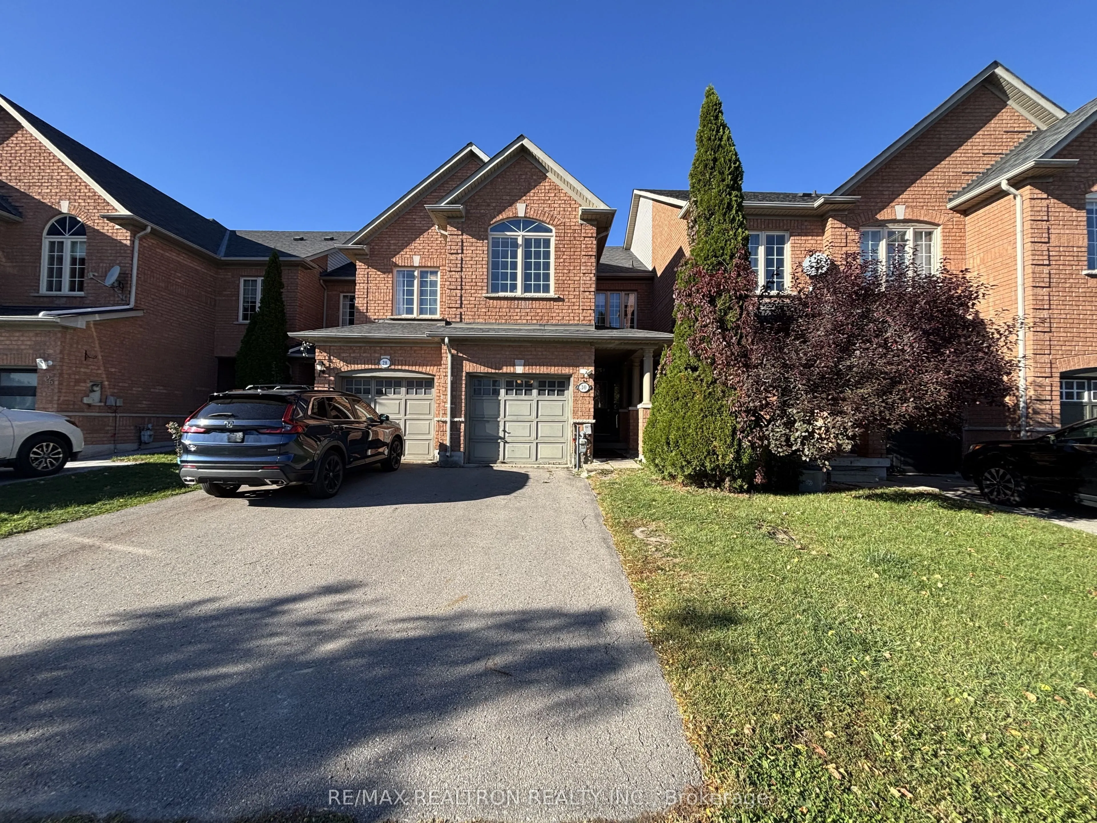 30 Venture Avenue