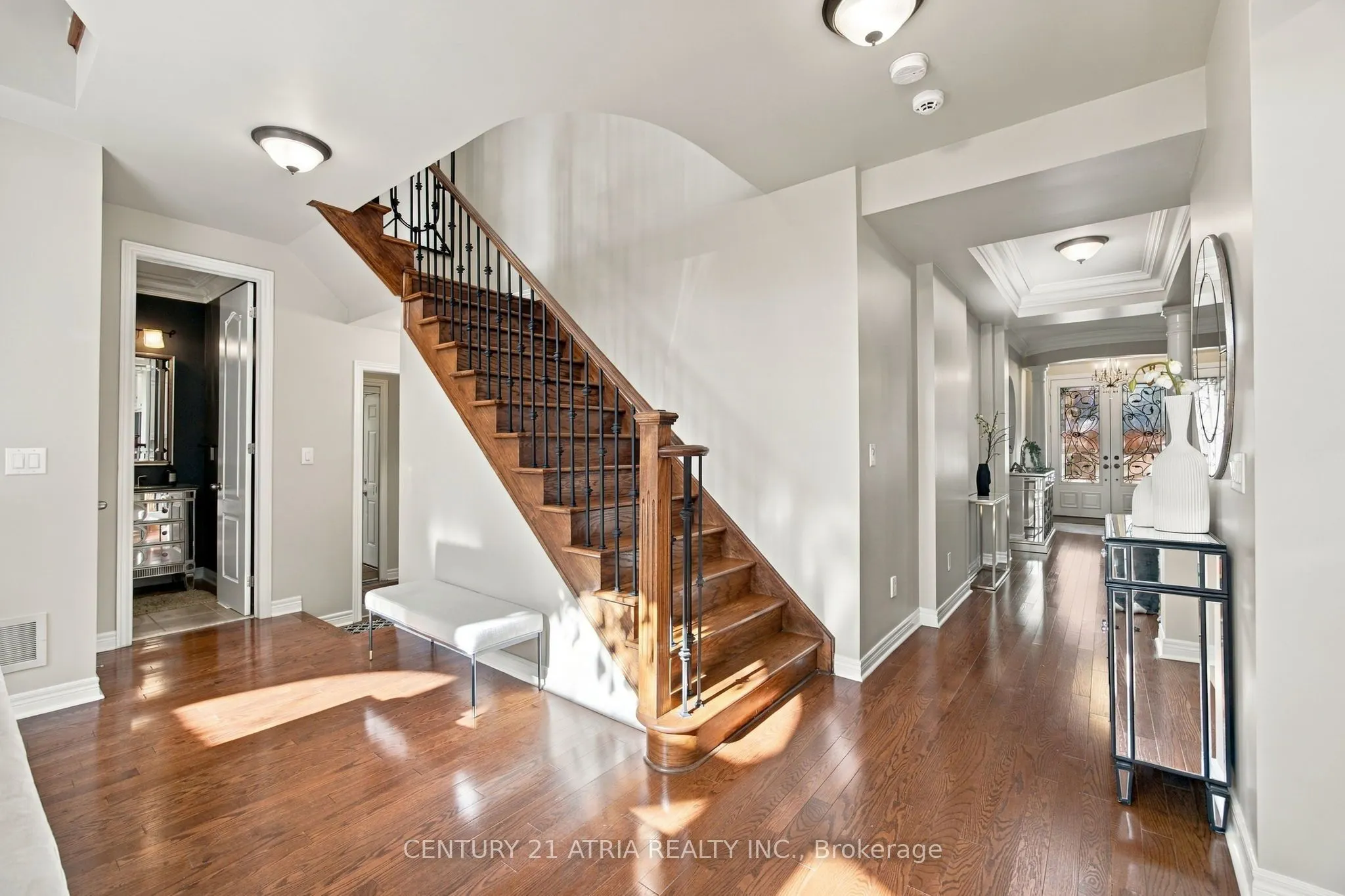 48 William Bowes Boulevard