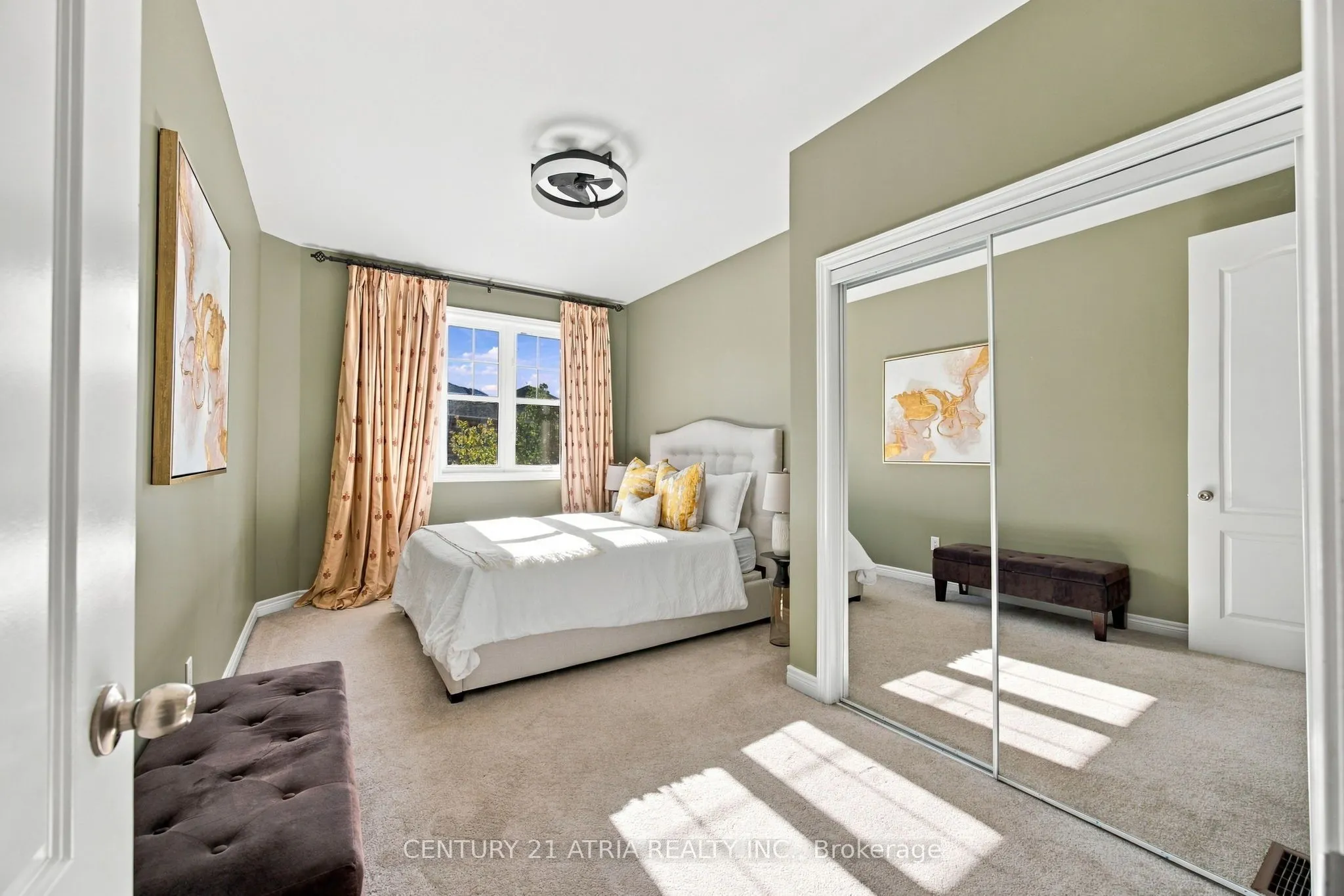 48 William Bowes Boulevard