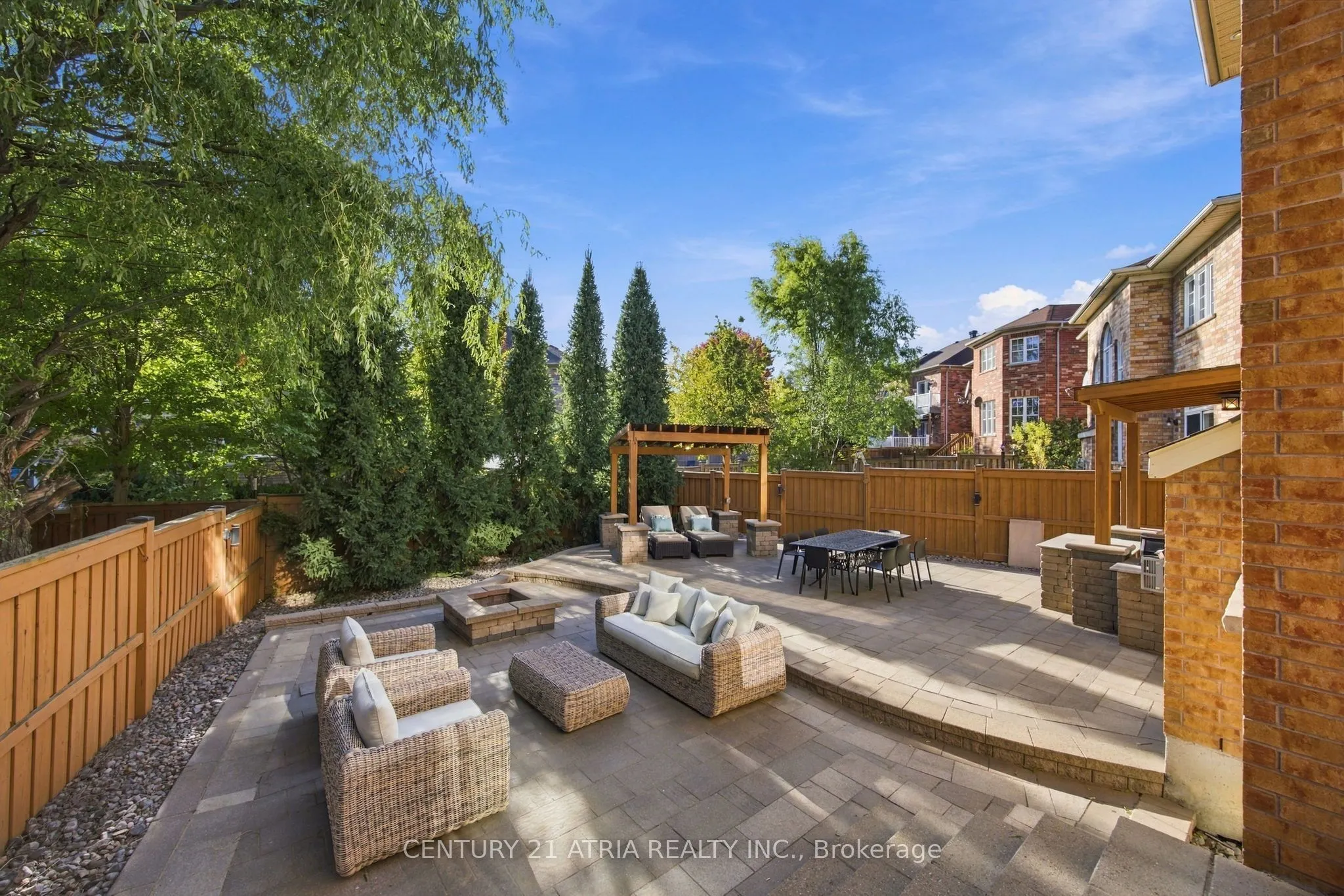48 William Bowes Boulevard