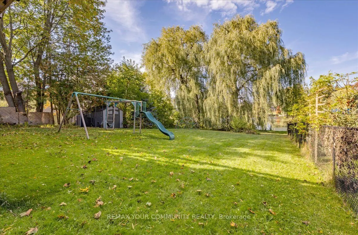 76 Riverglen Drive