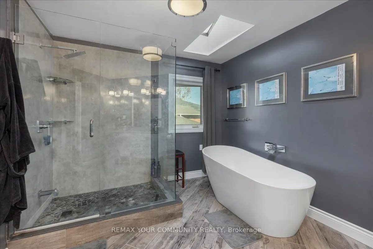 76 Riverglen Drive