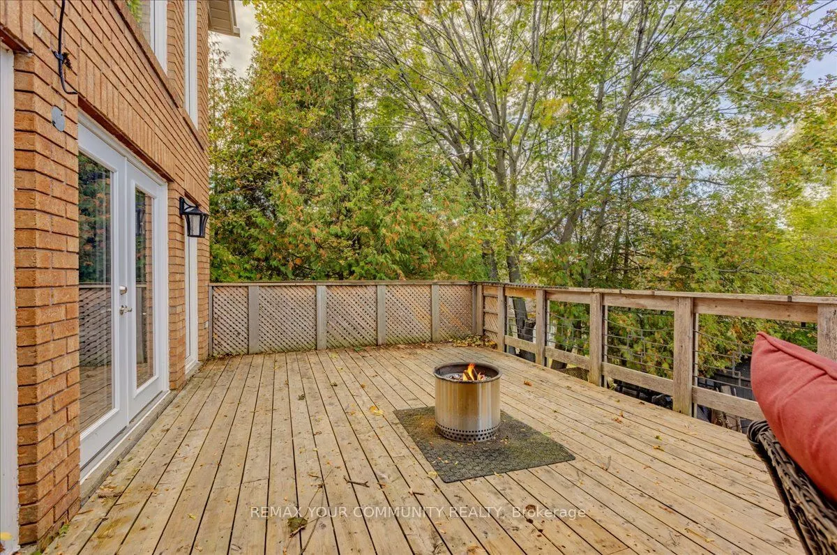76 Riverglen Drive