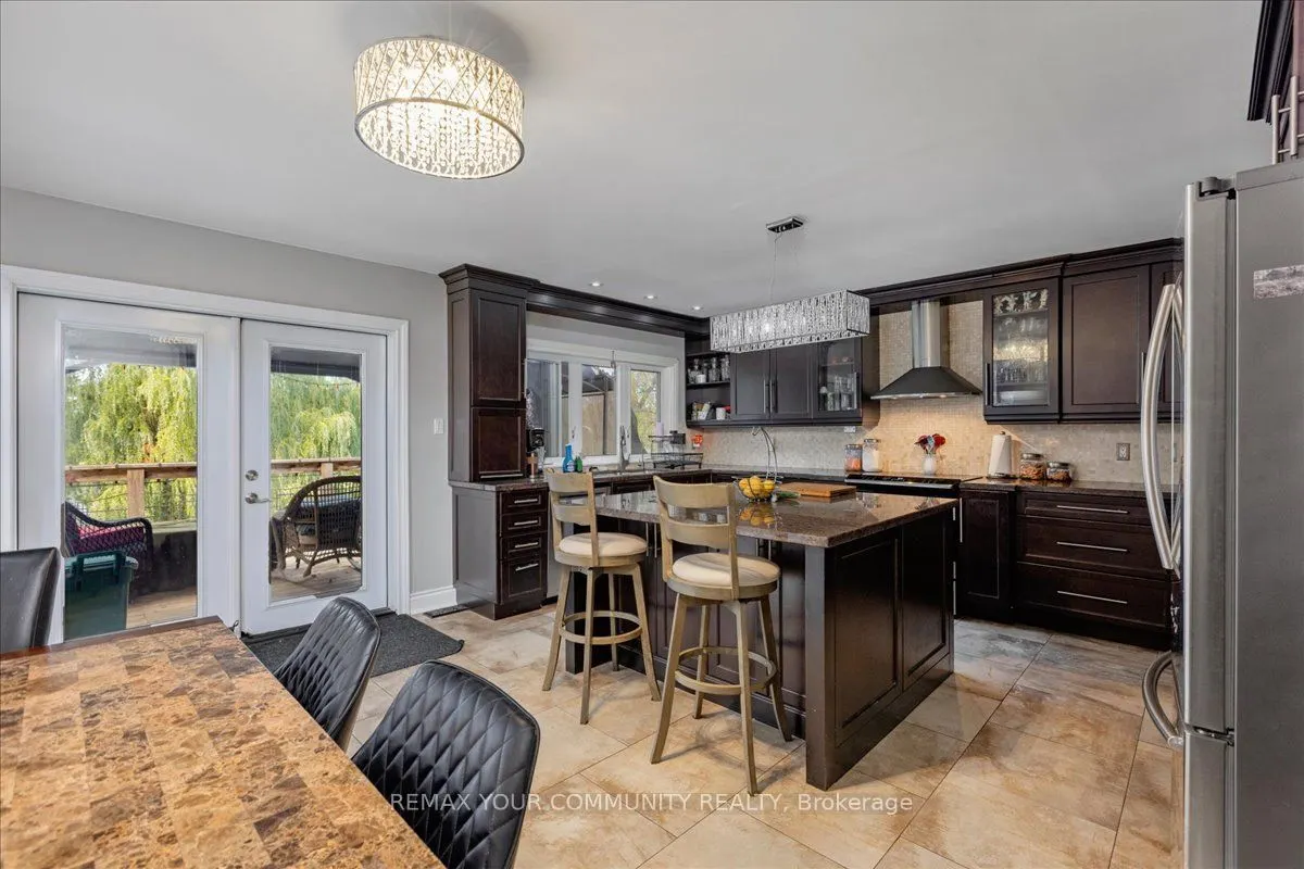 76 Riverglen Drive