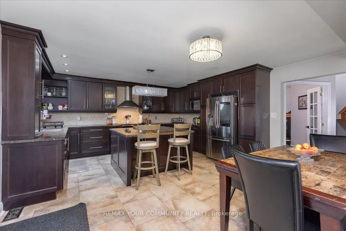 76 Riverglen Drive