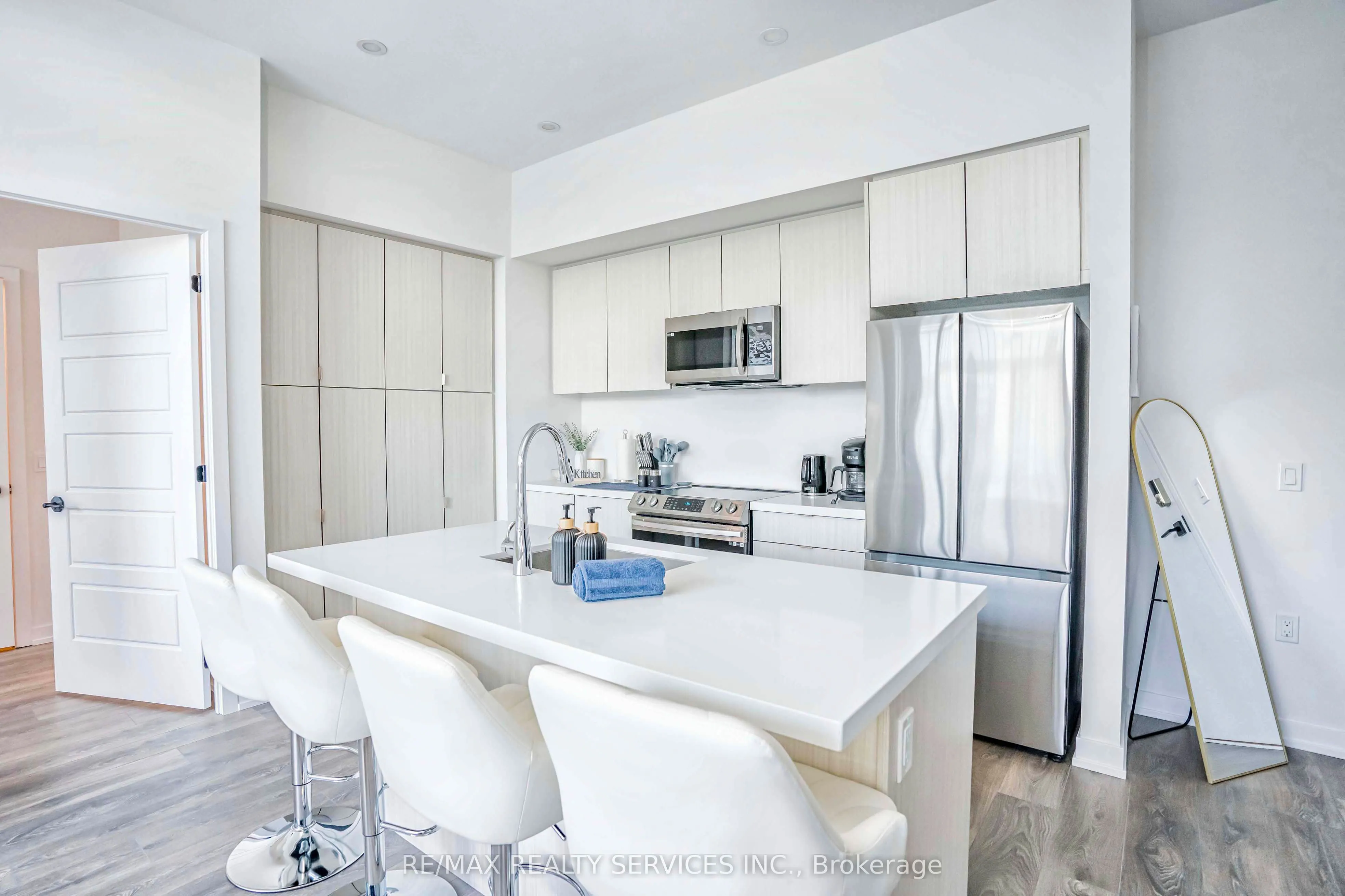 415 Sea Ray Avenue #403