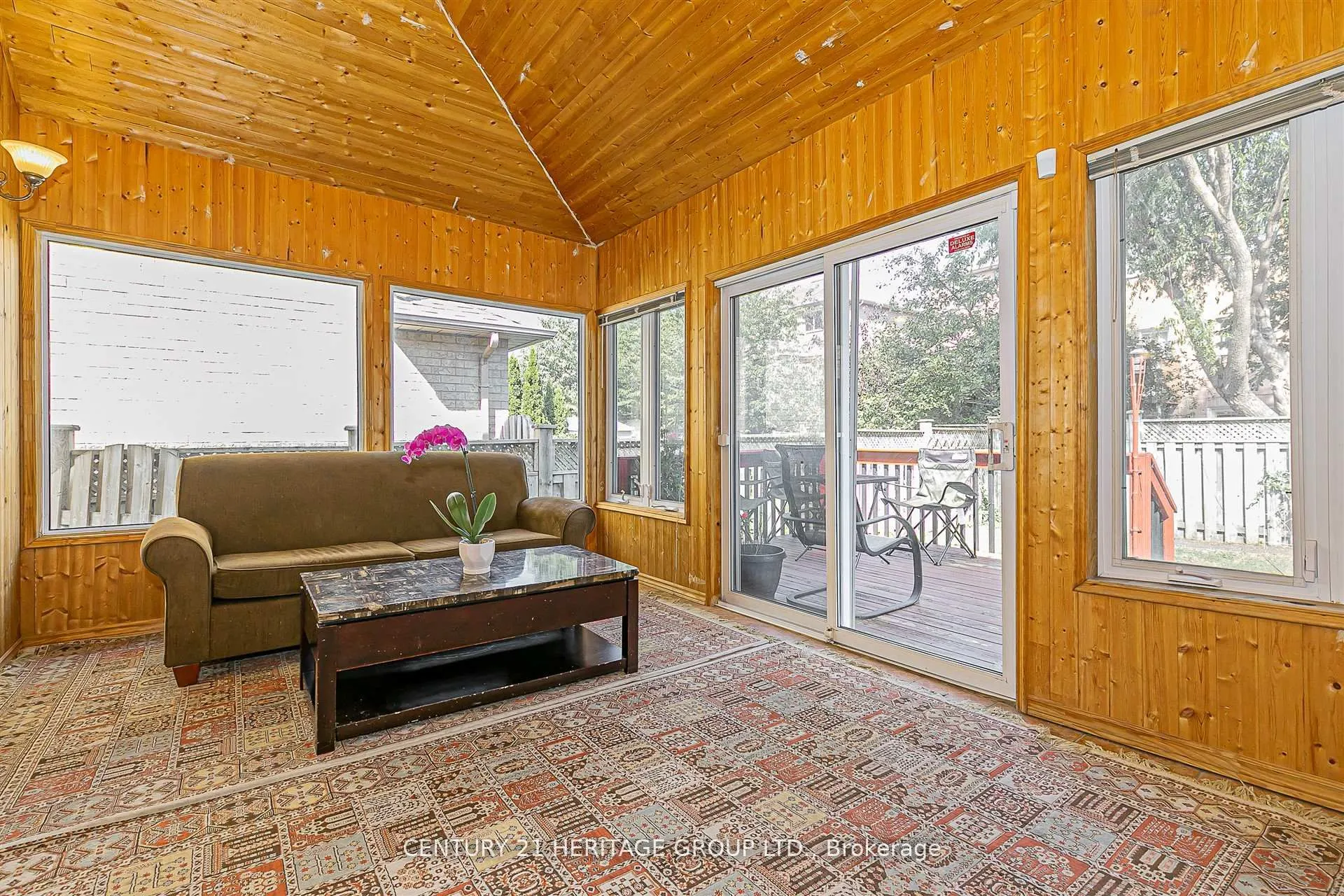 29 Eminence Road