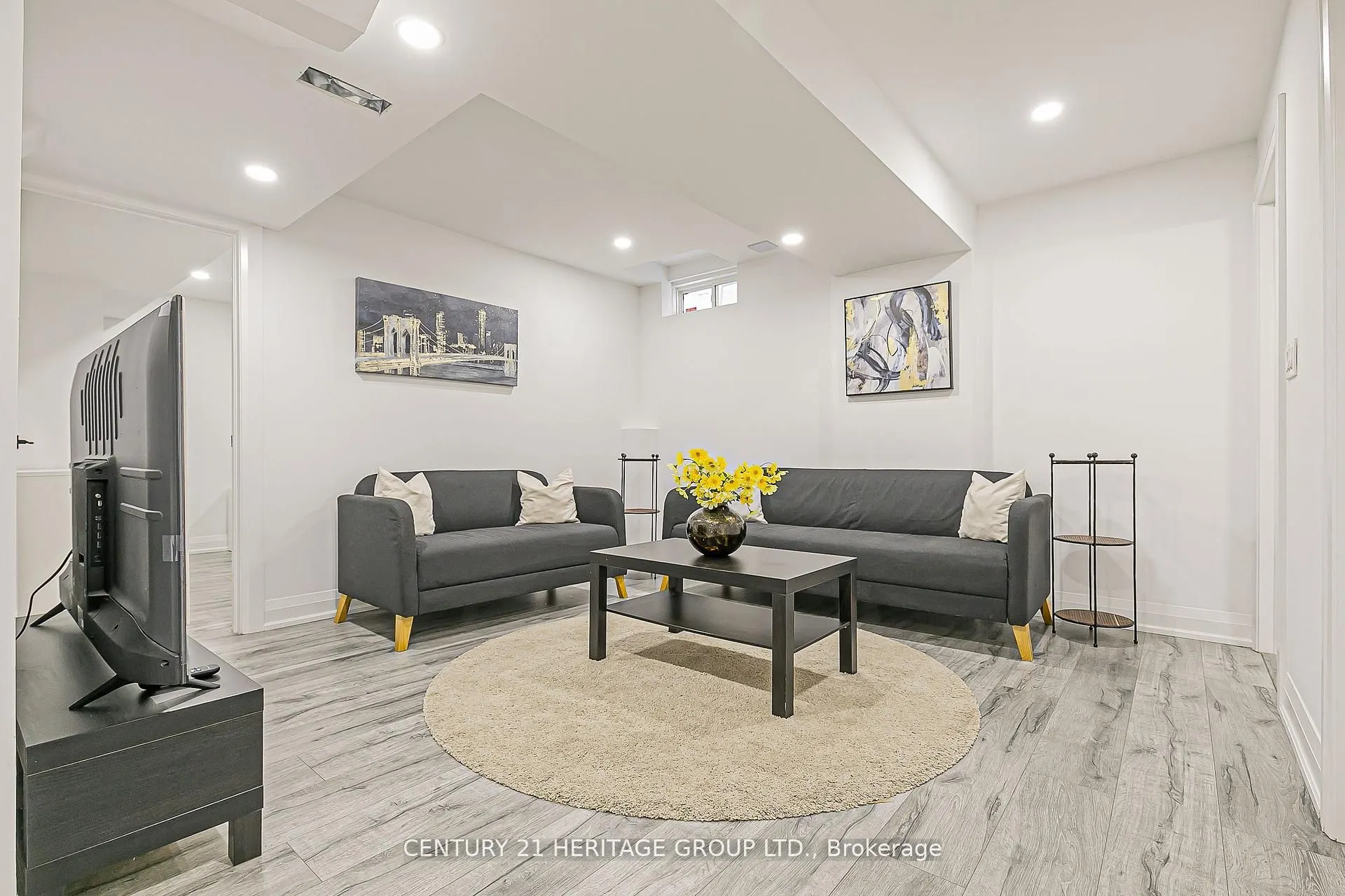 29 Eminence Road