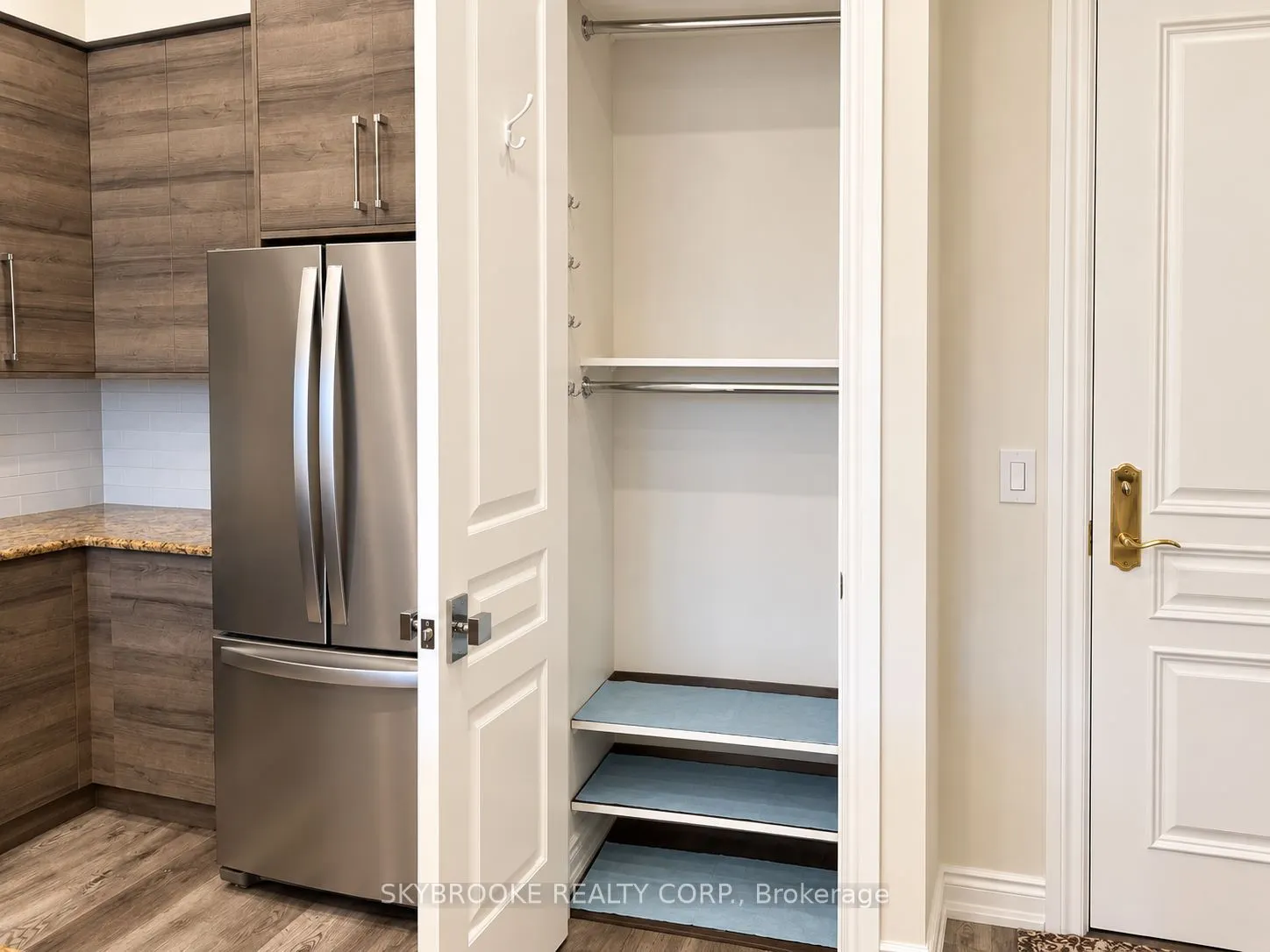 9245 Jane Street #108