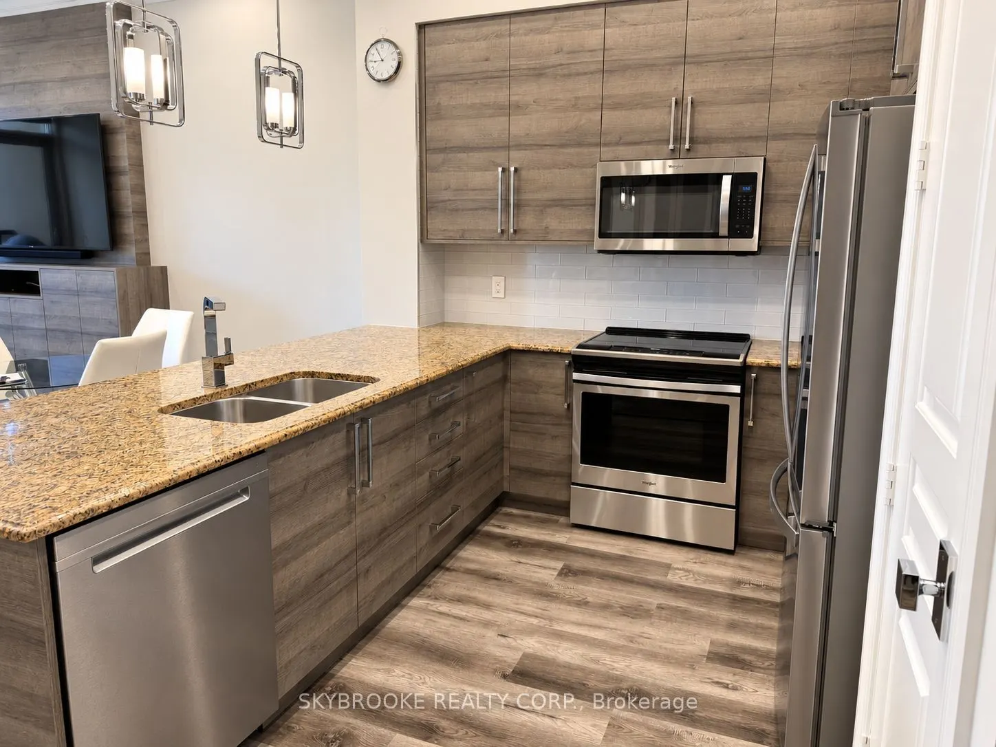 9245 Jane Street #108