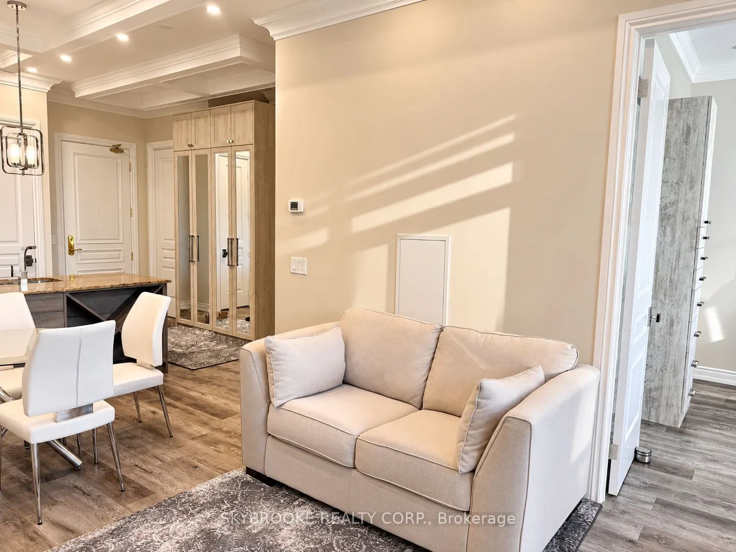 9245 Jane Street #108