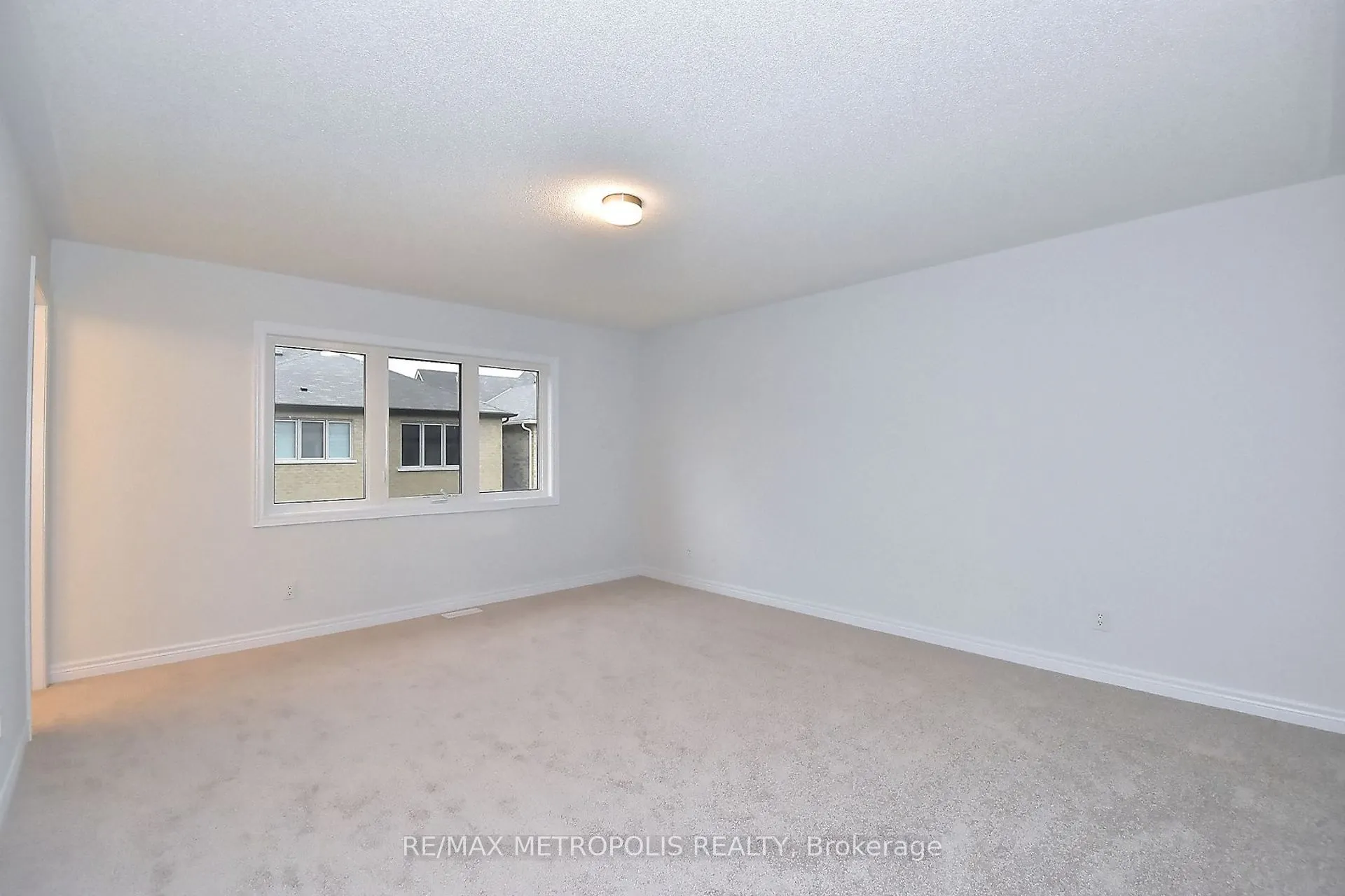 61 Seedling Crescent