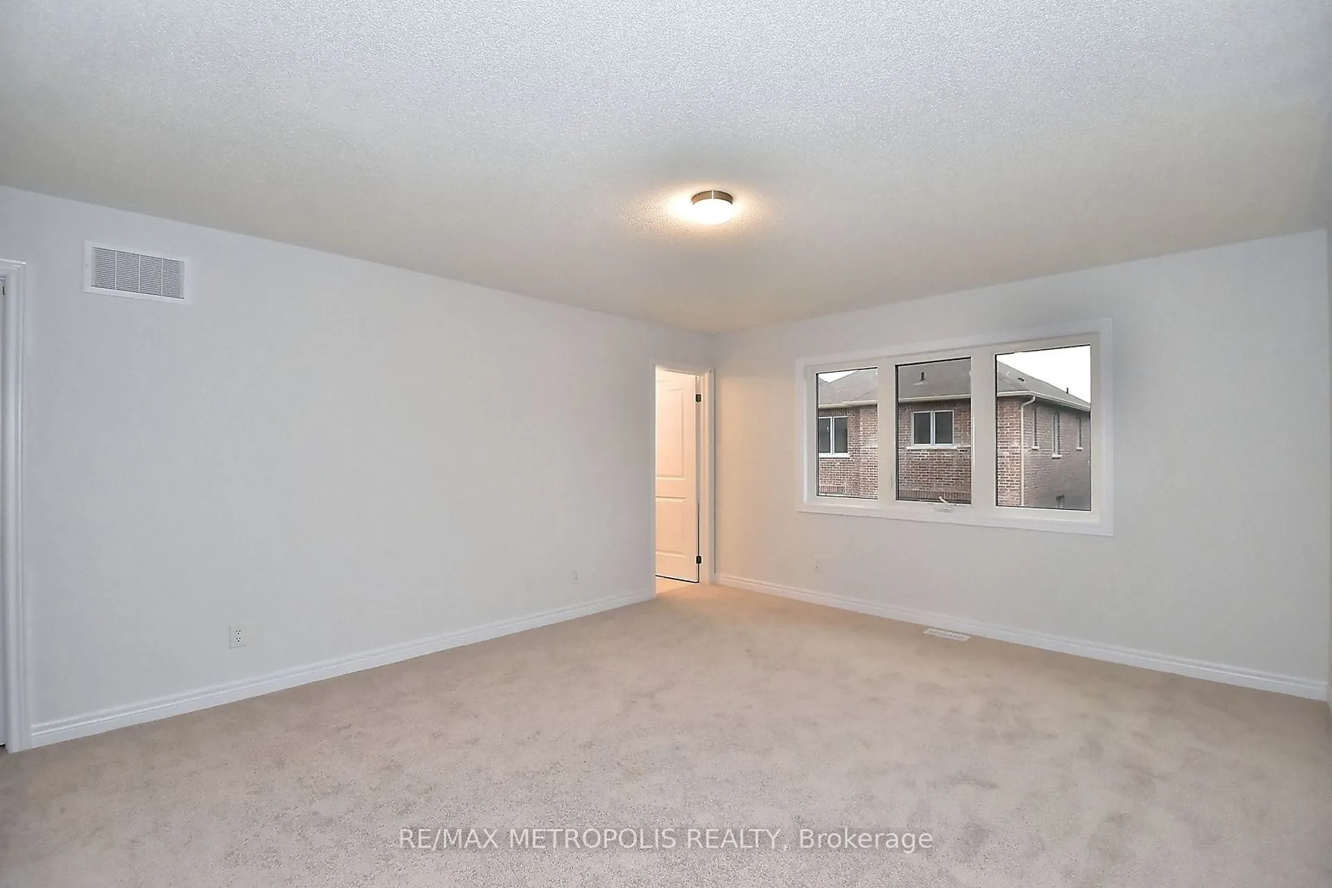 61 Seedling Crescent
