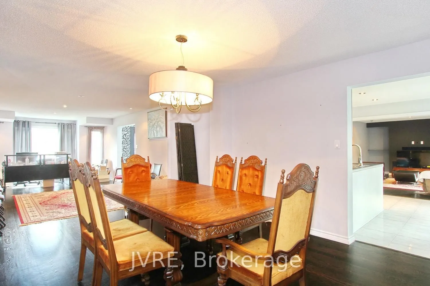 612 Elgin Mills Road W
