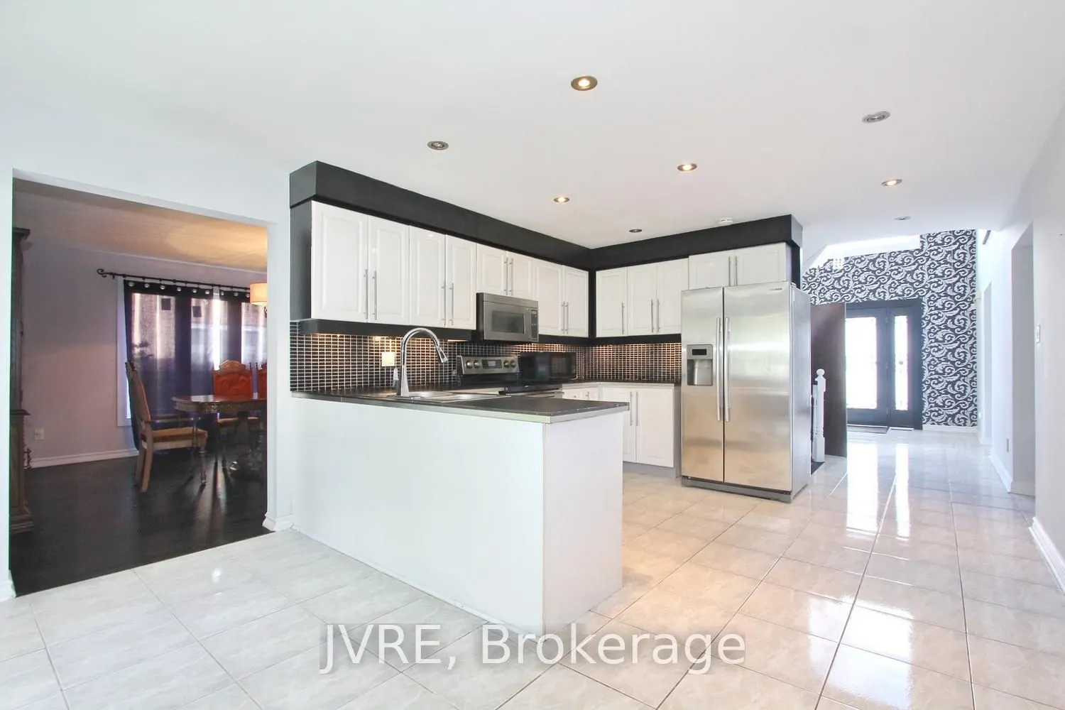612 Elgin Mills Road W