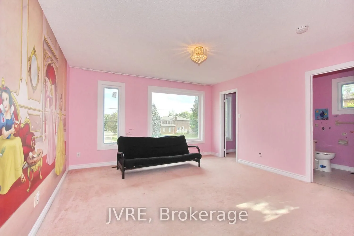 612 Elgin Mills Road W