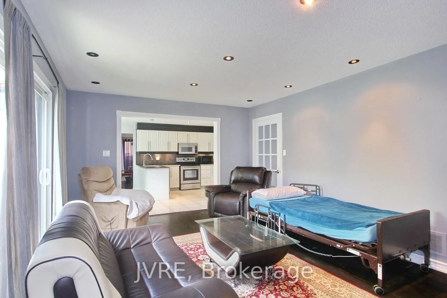 612 Elgin Mills Road W